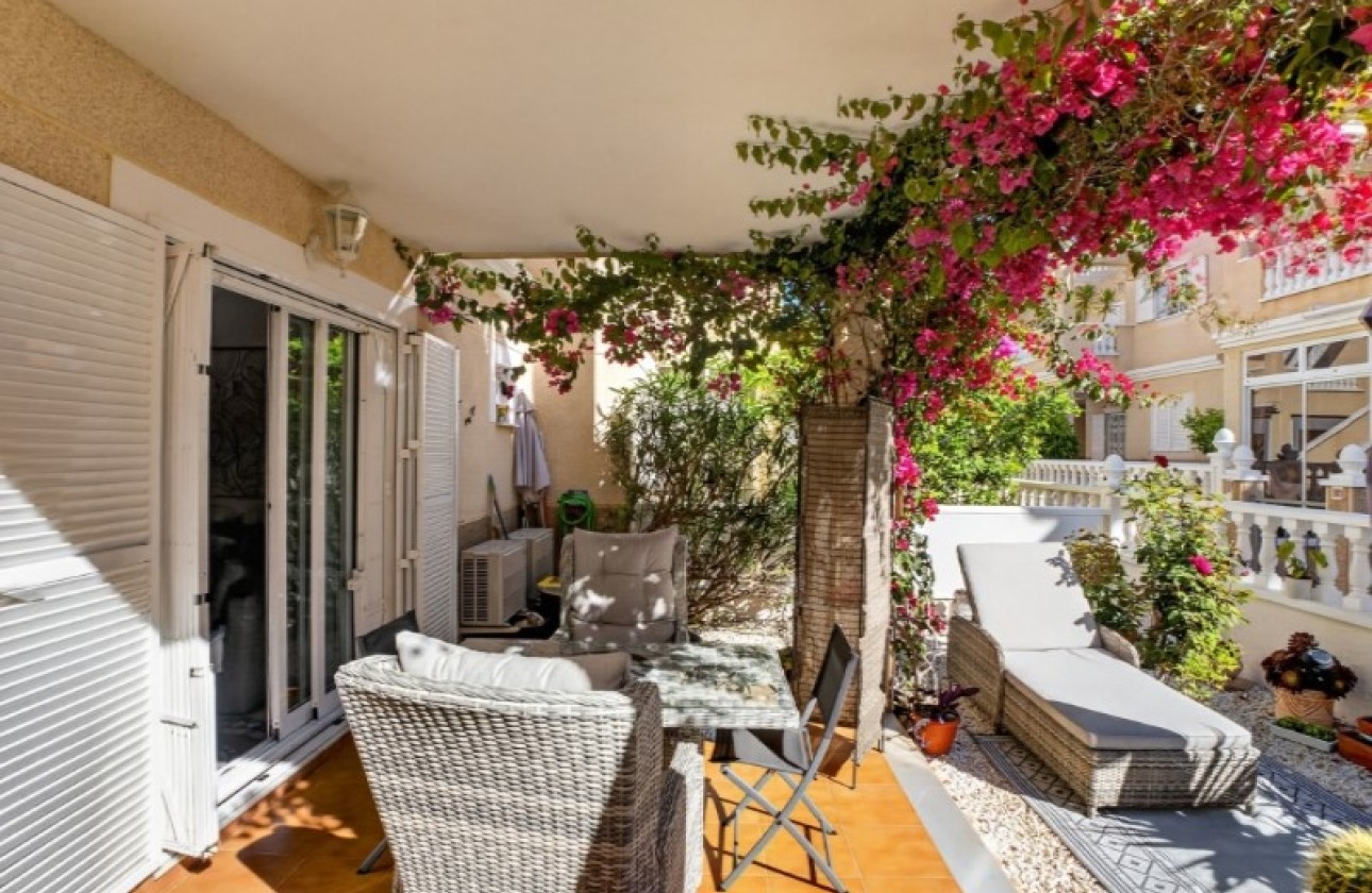 Sprzedaż - Apartament / Mieszkanie -
Orihuela - Inland