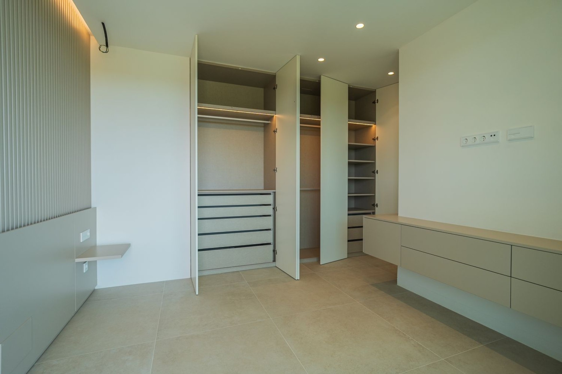 Sprzedaż - Apartament / Mieszkanie -
Orihuela - Las Colinas Golf