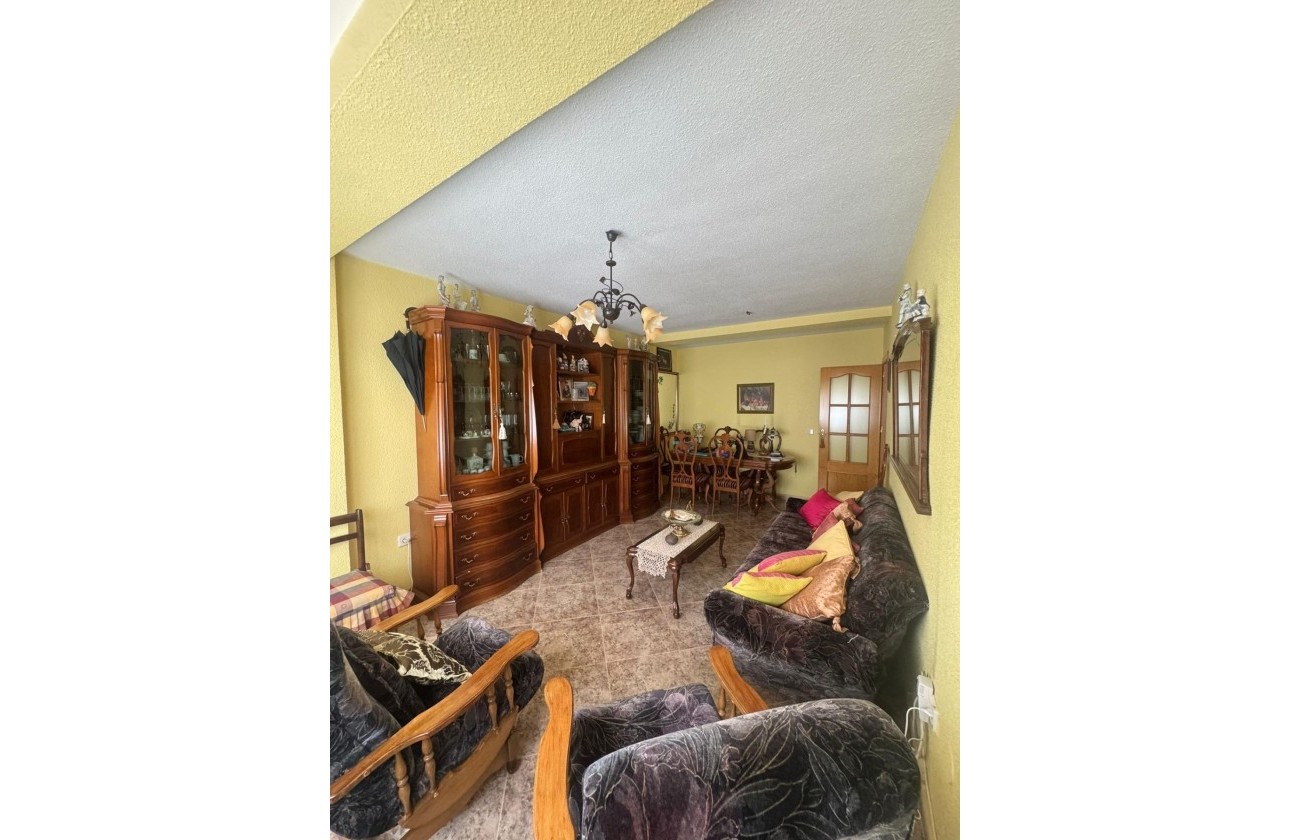 Sprzedaż - Apartament / Mieszkanie -
Orihuela - Los Andenes