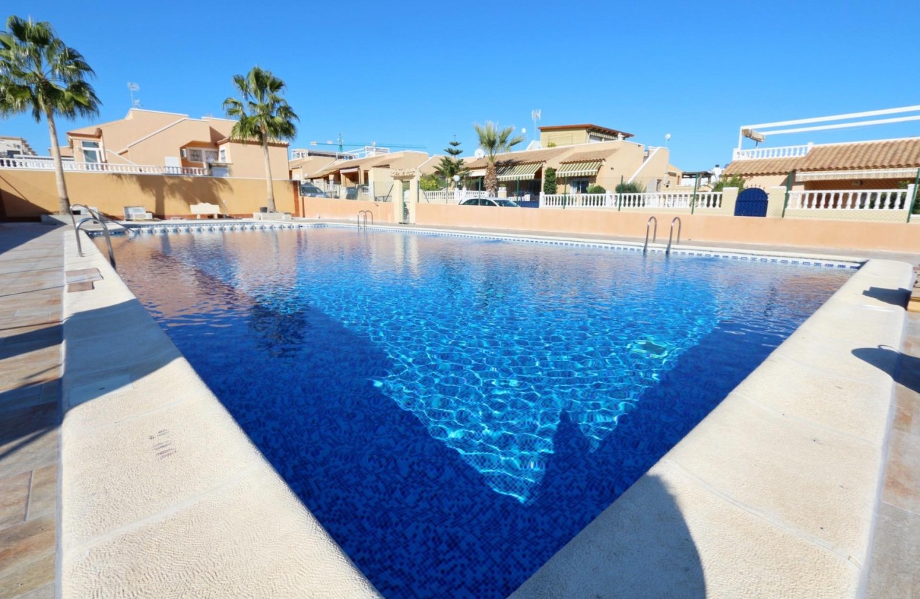 Sprzedaż - Apartament / Mieszkanie -
Orihuela - Los Balcones Y Los Altos