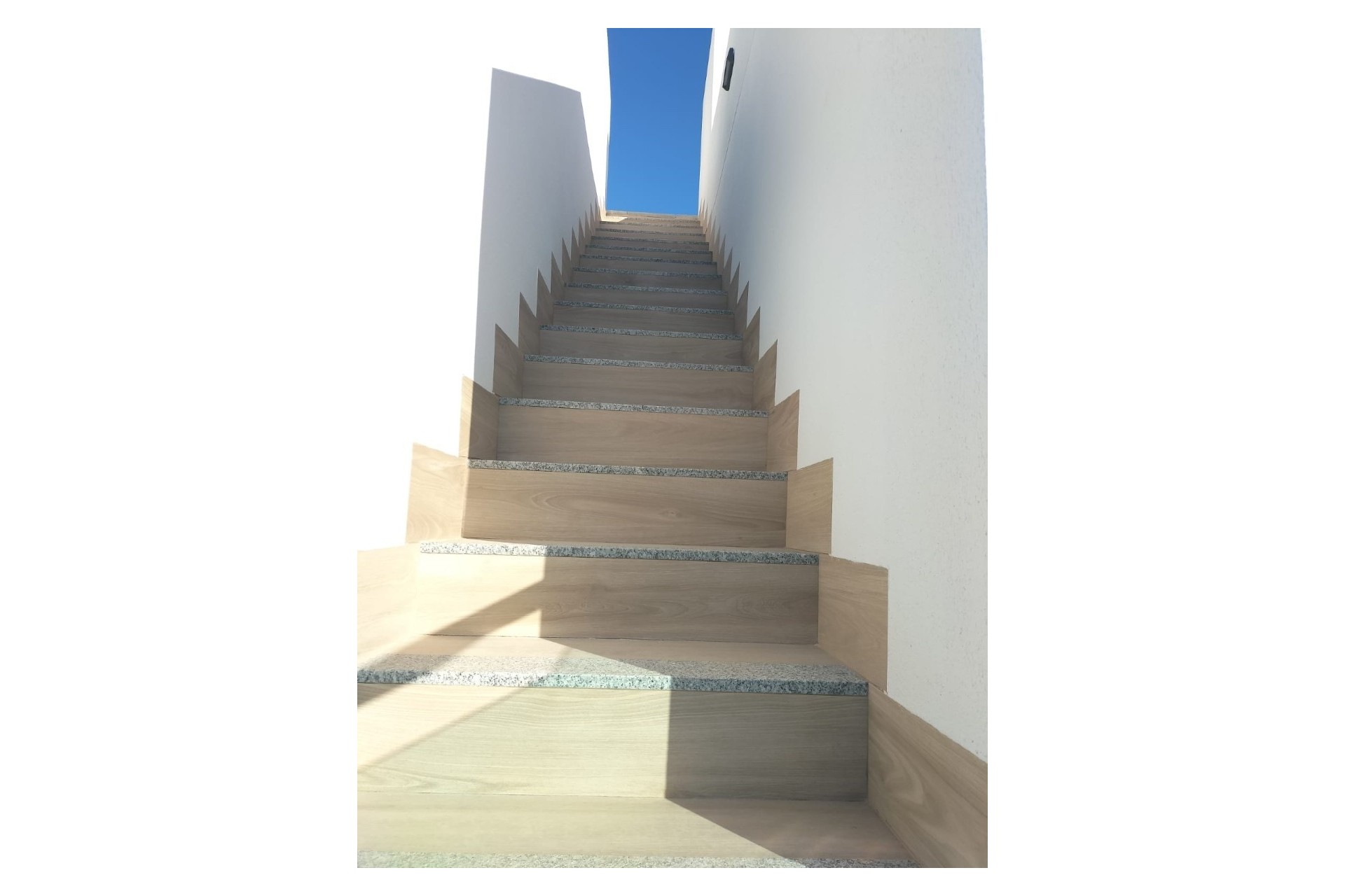 Sprzedaż - Apartament / Mieszkanie -
Orihuela