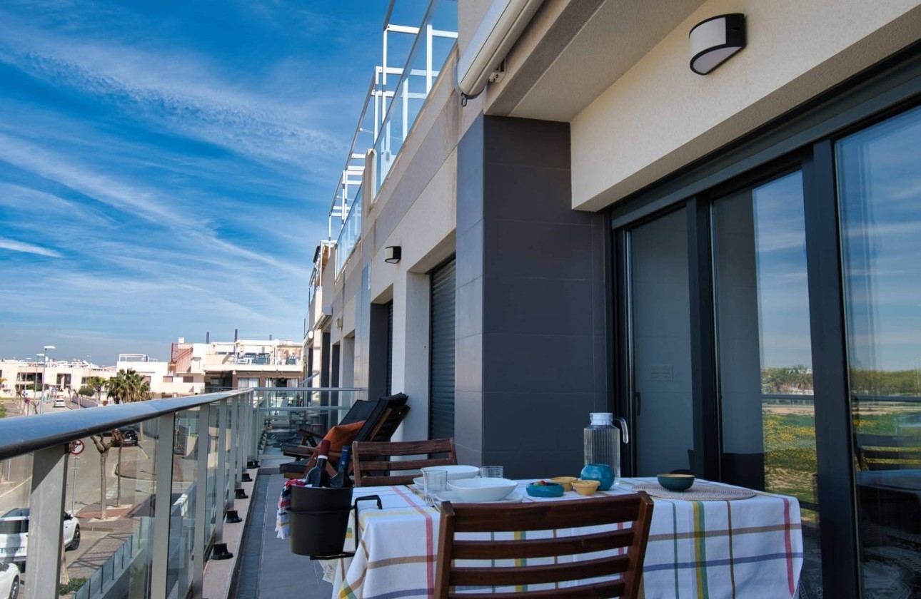 Sprzedaż - Apartament / Mieszkanie -
Pilar de la Horadada - Pueblo Latino