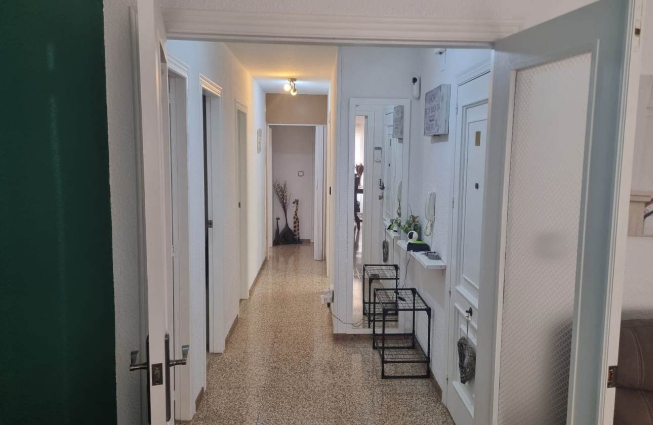 Sprzedaż - Apartament / Mieszkanie -
Pinoso - Inland