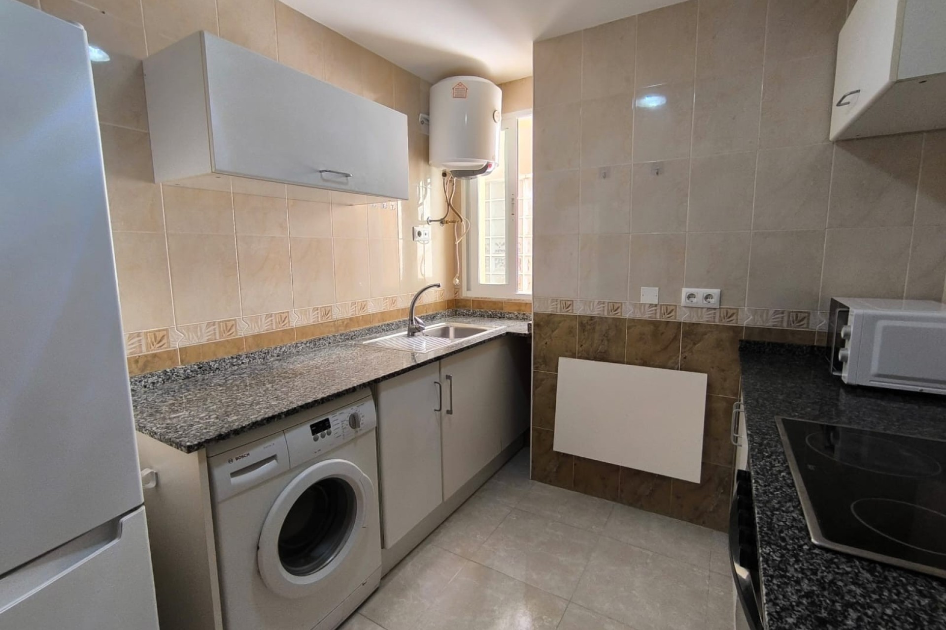 Sprzedaż - Apartament / Mieszkanie -
Pinoso - Inland