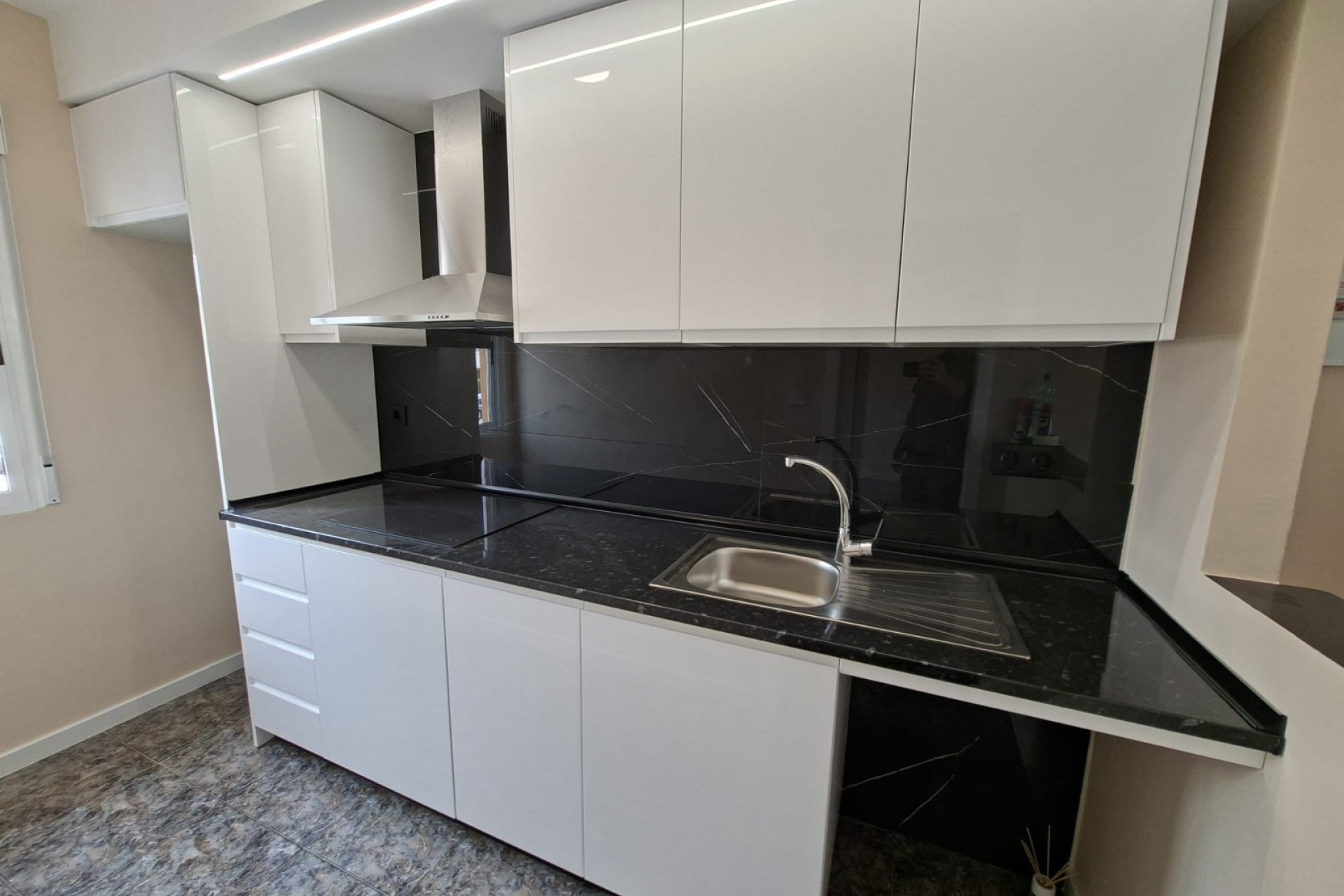 Sprzedaż - Apartament / Mieszkanie -
Playa Flamenca - Res. San Antonio