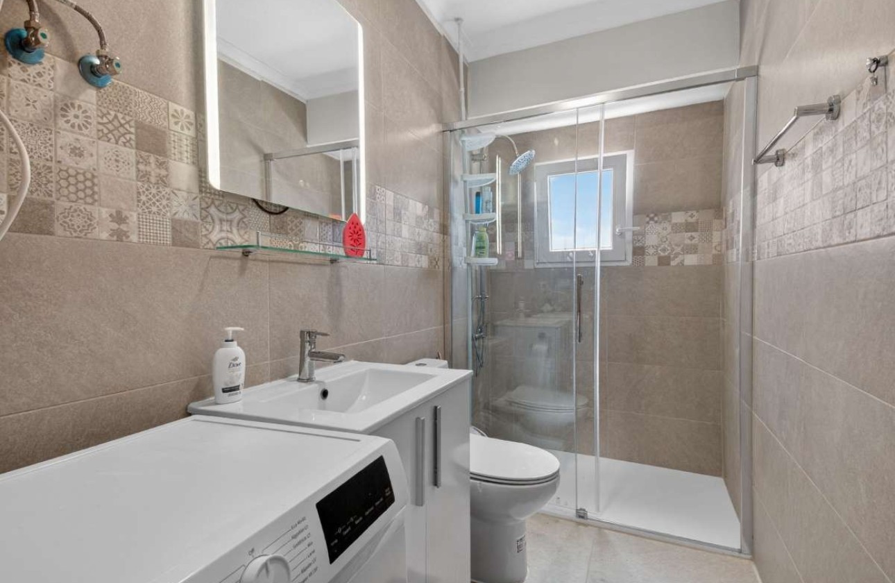 Sprzedaż - Apartament / Mieszkanie -
Punta Prima - Costa Blanca