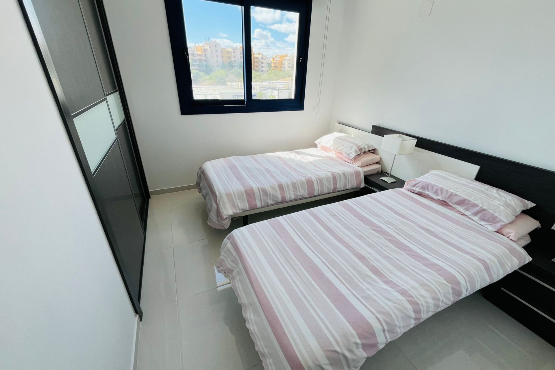 Sprzedaż - Apartament / Mieszkanie -
Punta Prima - Costa Blanca