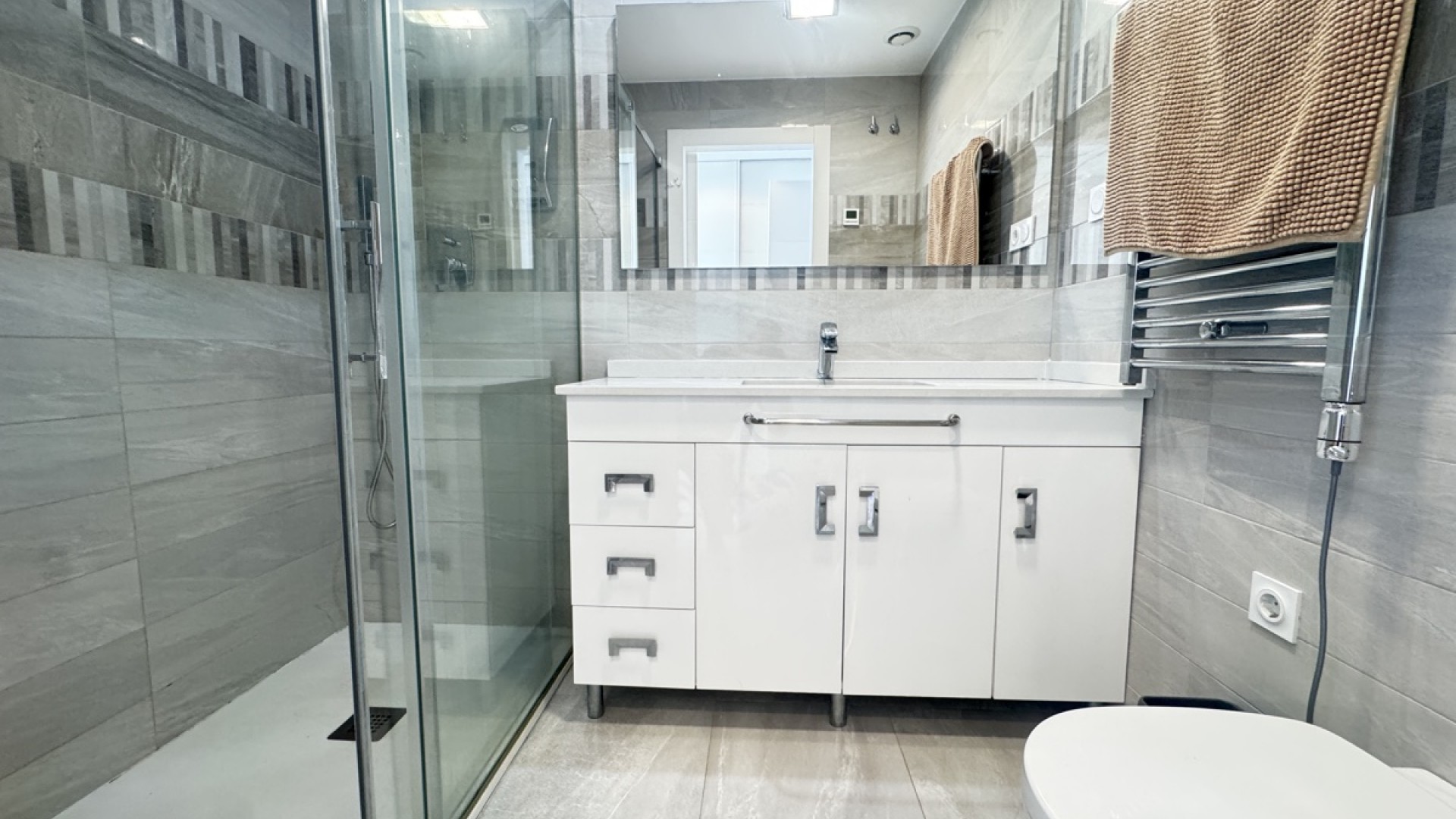 Sprzedaż - Apartament mieszkanie -
Punta Prima