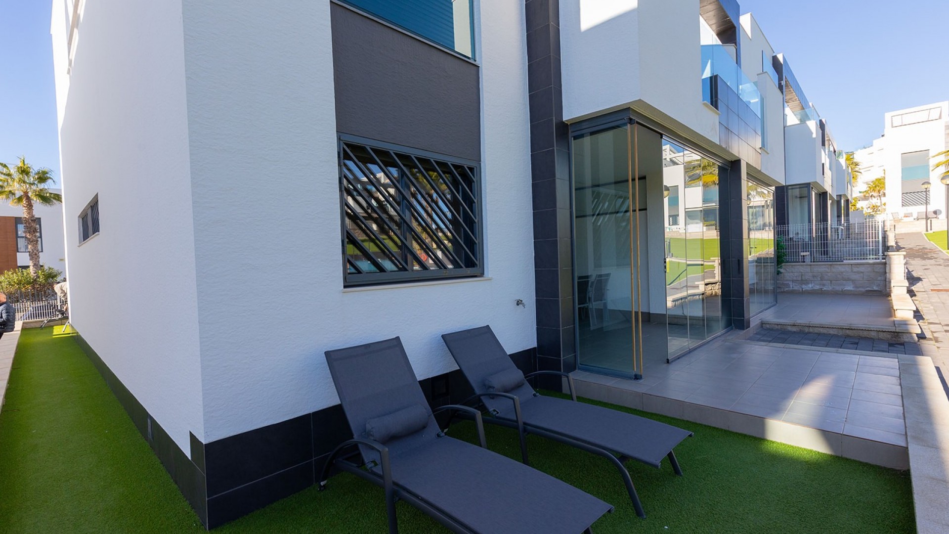 Sprzedaż - Apartament mieszkanie -
Punta Prima