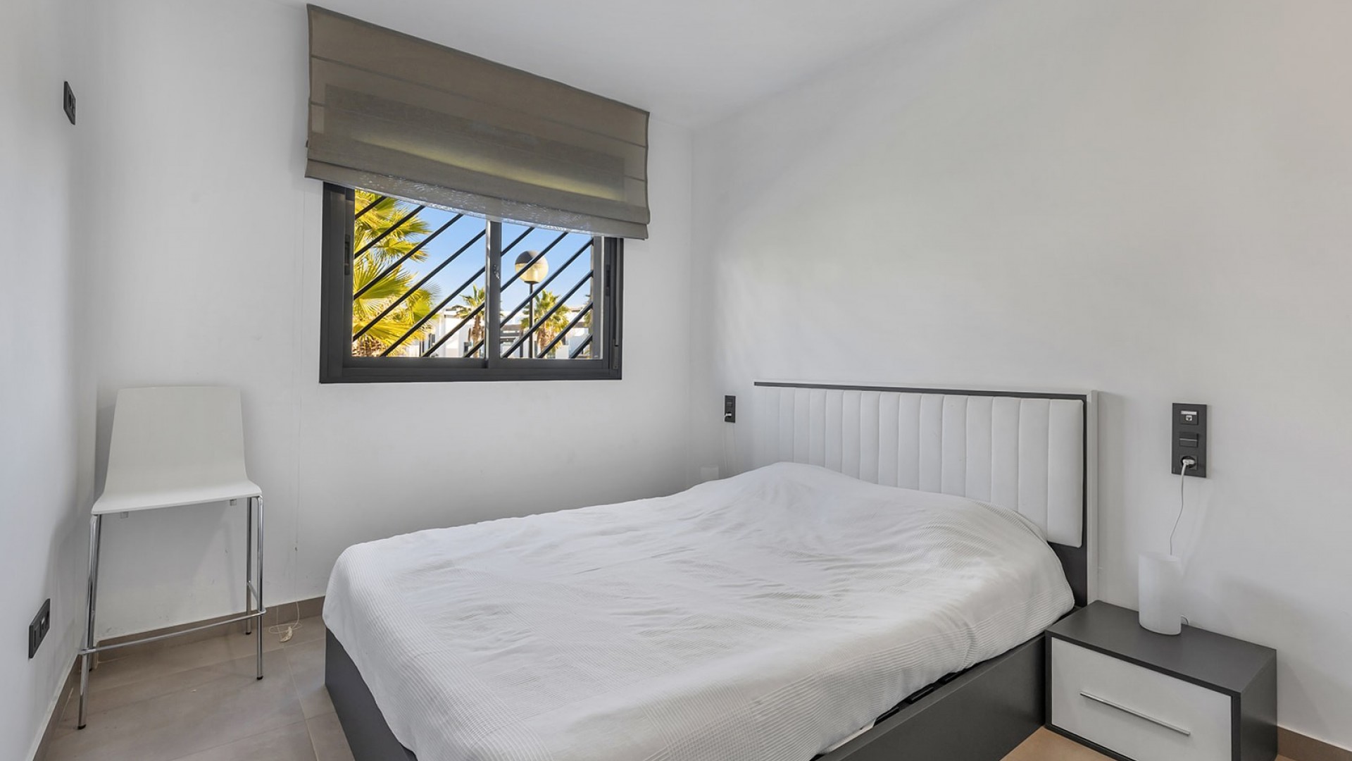 Sprzedaż - Apartament mieszkanie -
Punta Prima