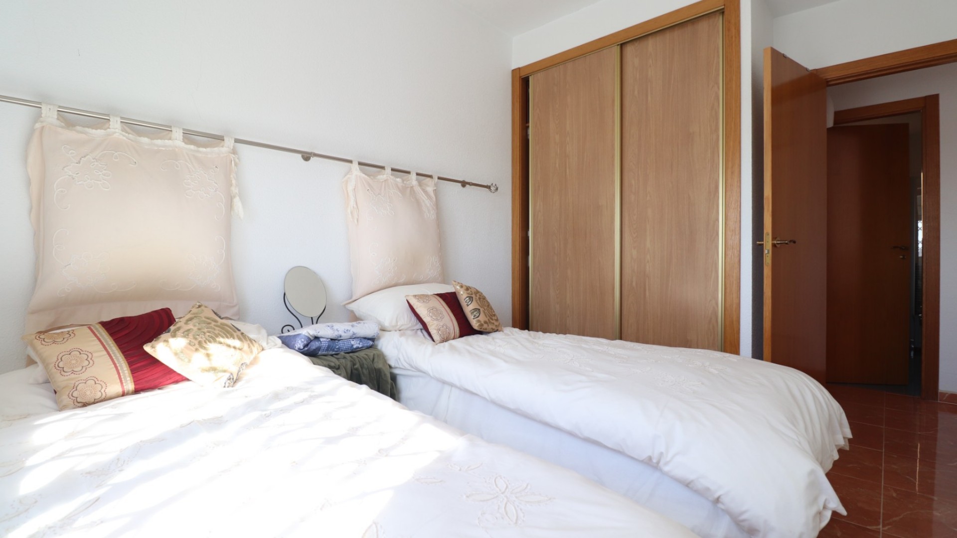 Sprzedaż - Apartament mieszkanie -
Rafal - Rafal - Town