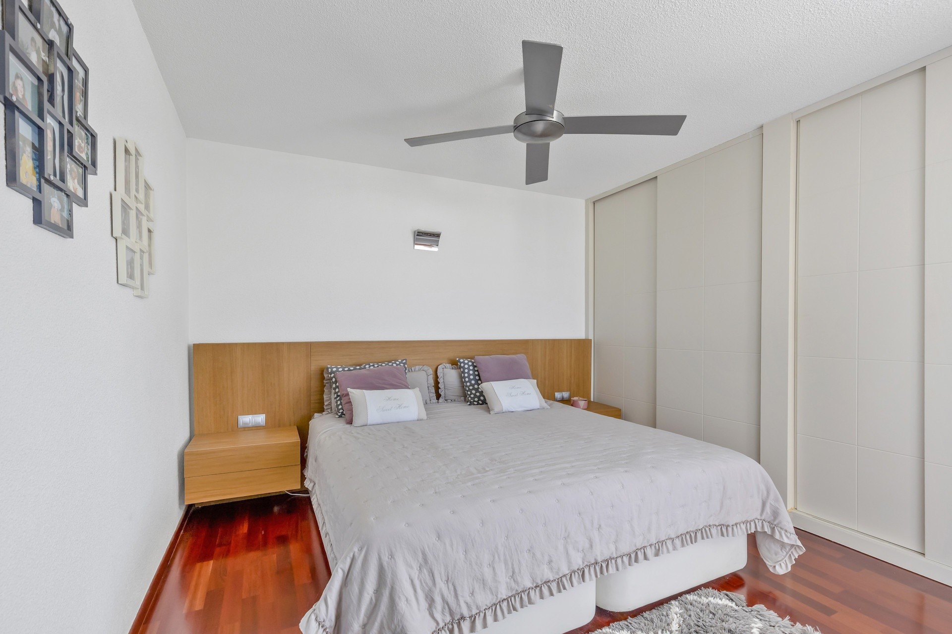 Sprzedaż - Apartament / Mieszkanie -
San Juan de Alicante - Costa Blanca