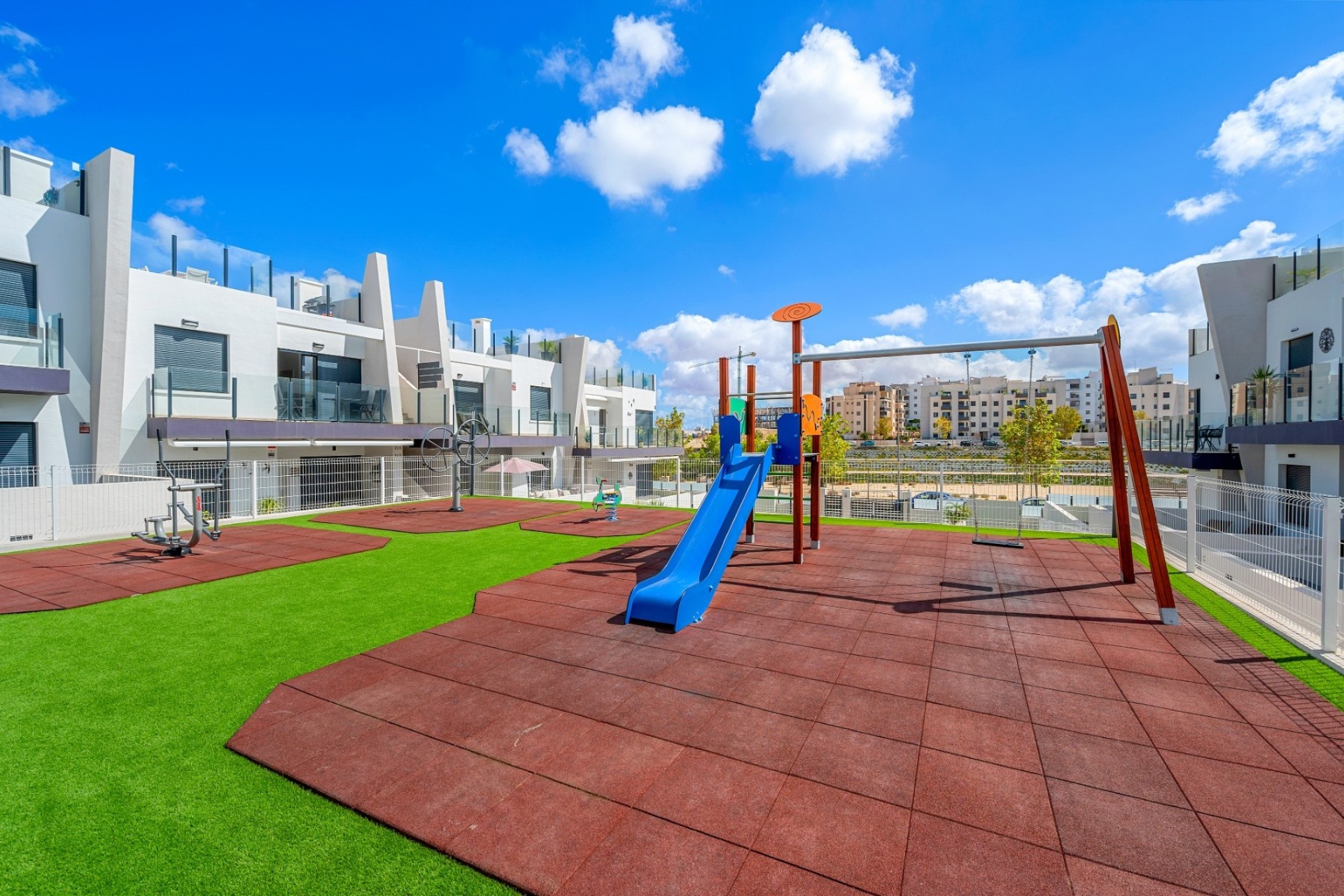 Sprzedaż - Apartament / Mieszkanie -
San Miguel de Salinas - Inland