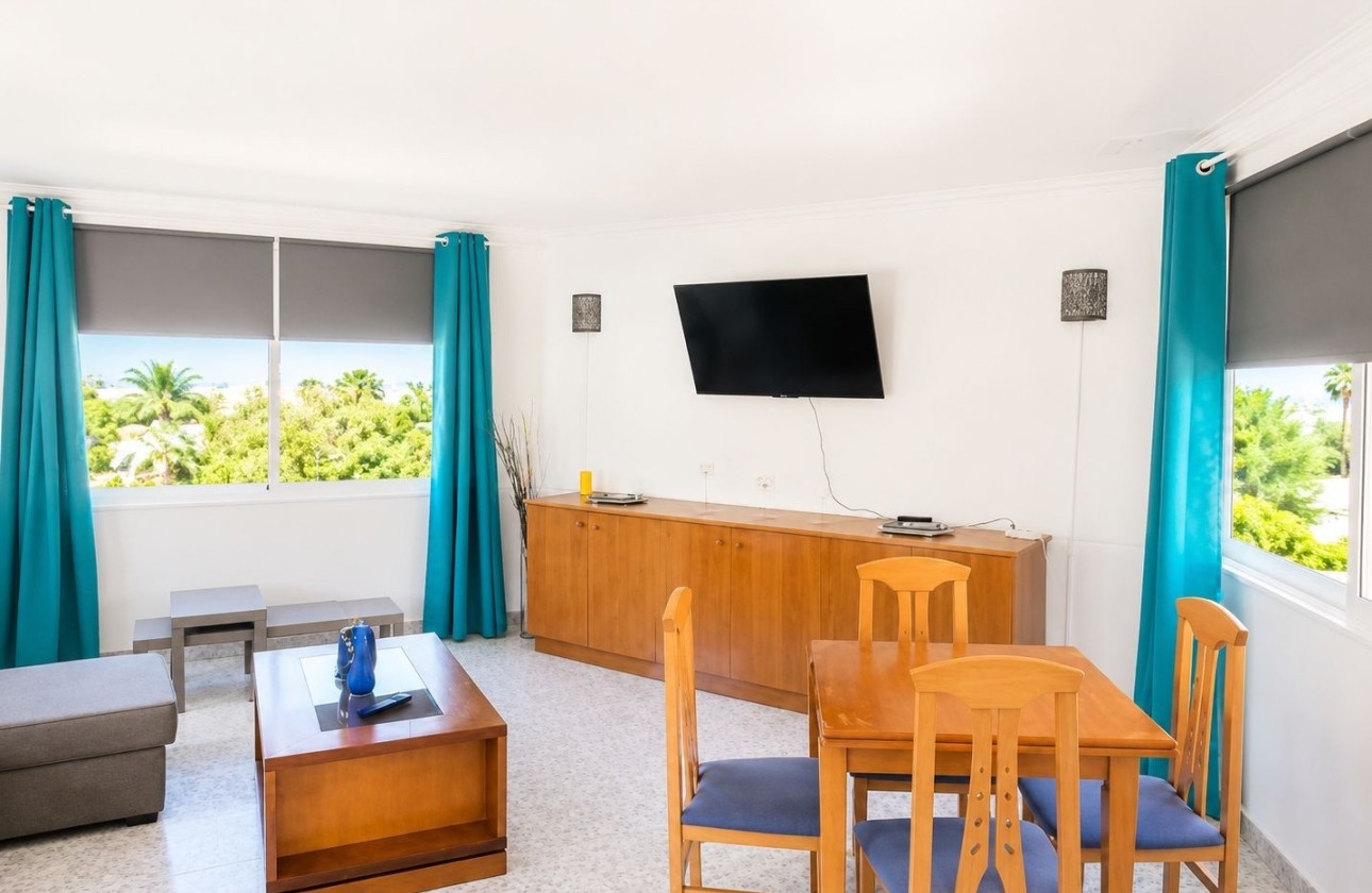 Sprzedaż - Apartament / Mieszkanie -
San Miguel de Salinas - Inland