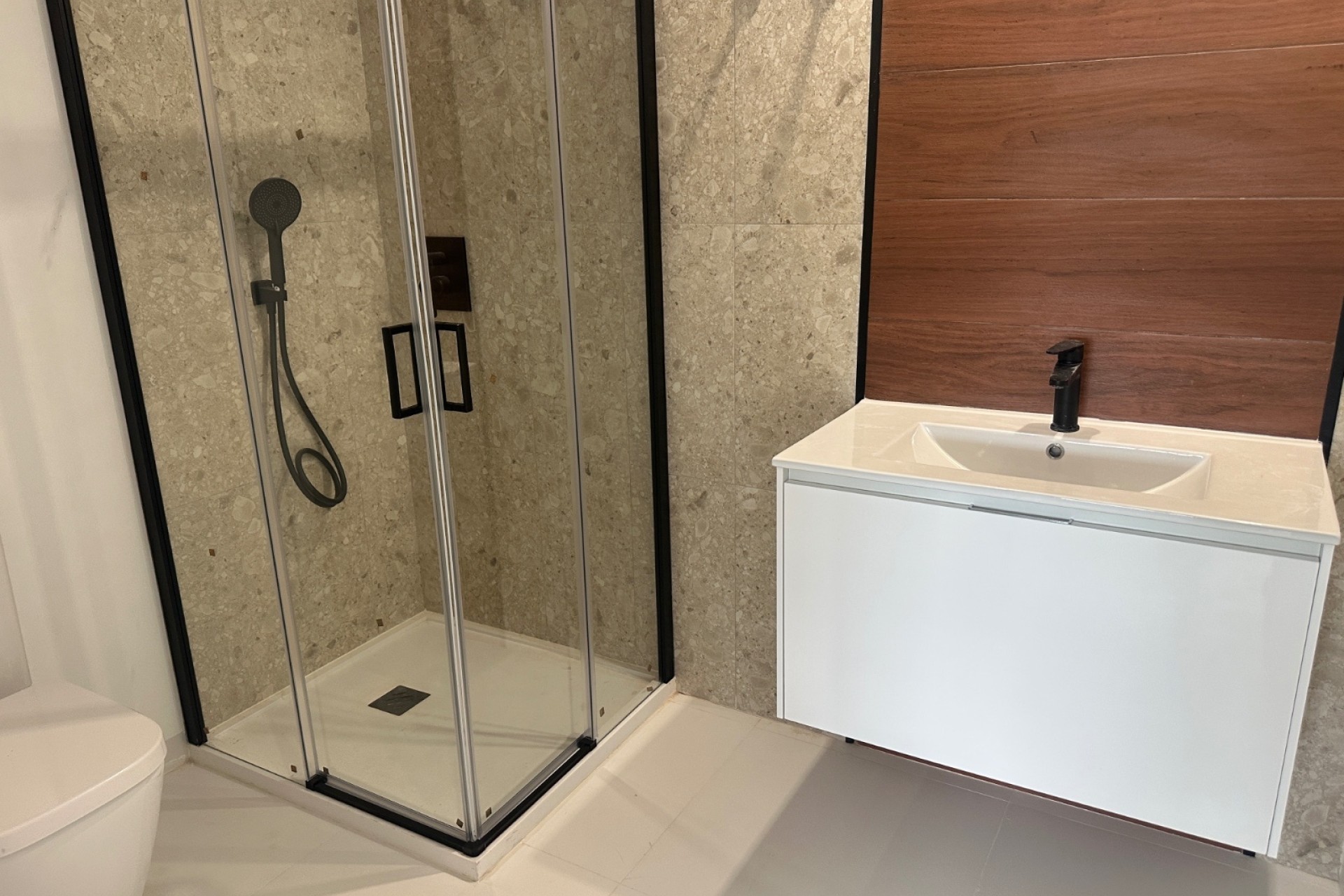 Sprzedaż - Apartament / Mieszkanie -
San Miguel de Salinas