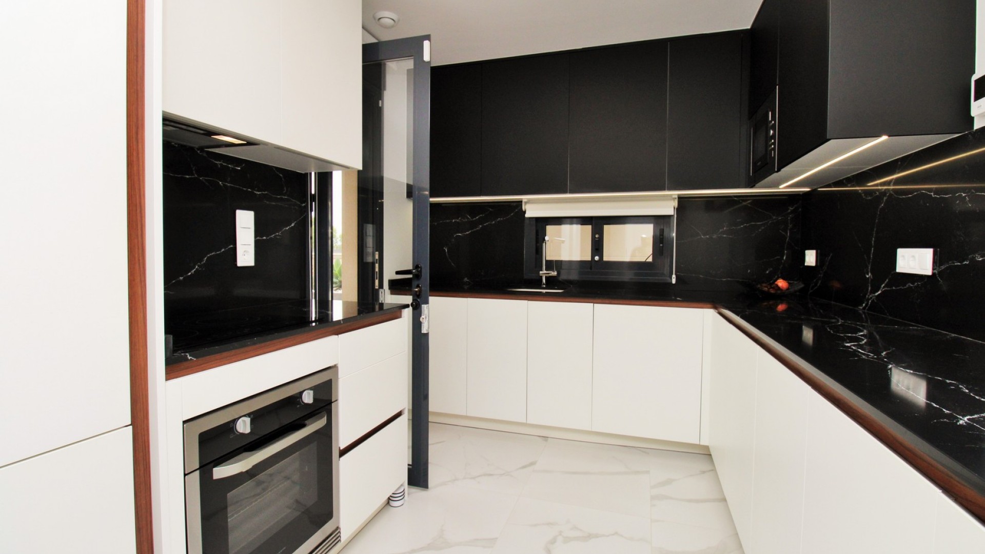 Sprzedaż - Apartament mieszkanie -
San Miguel de Salinas