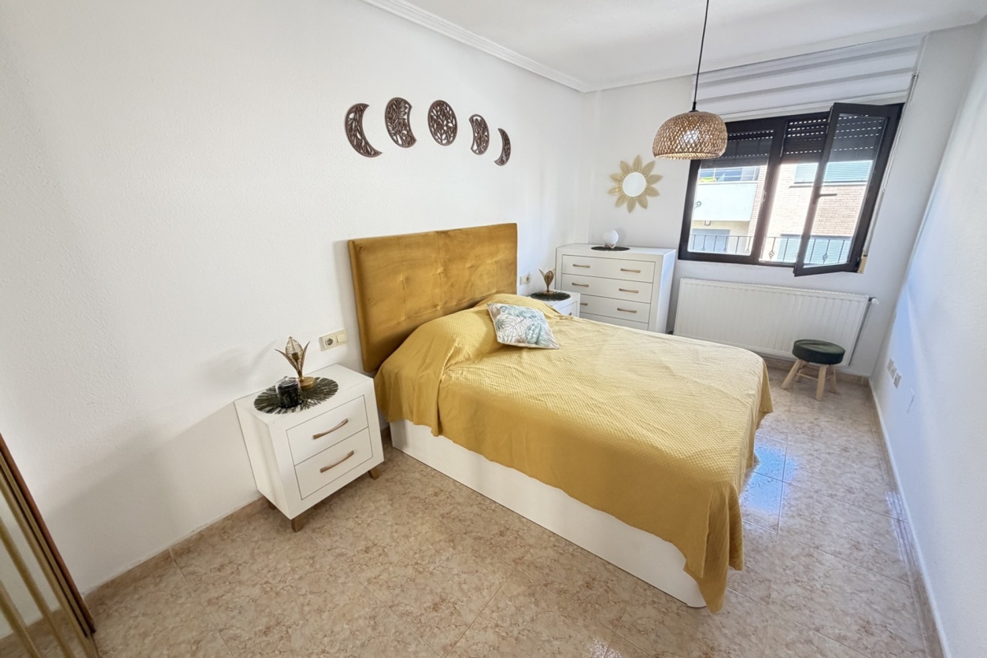 Sprzedaż - Apartament / Mieszkanie -
San Miguel de Salinas