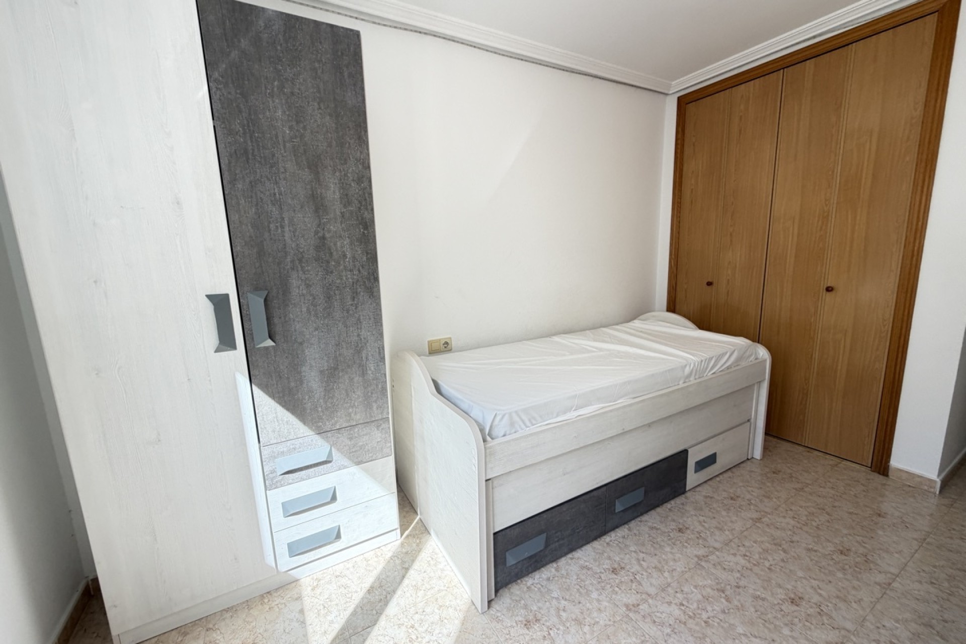 Sprzedaż - Apartament / Mieszkanie -
San Miguel de Salinas