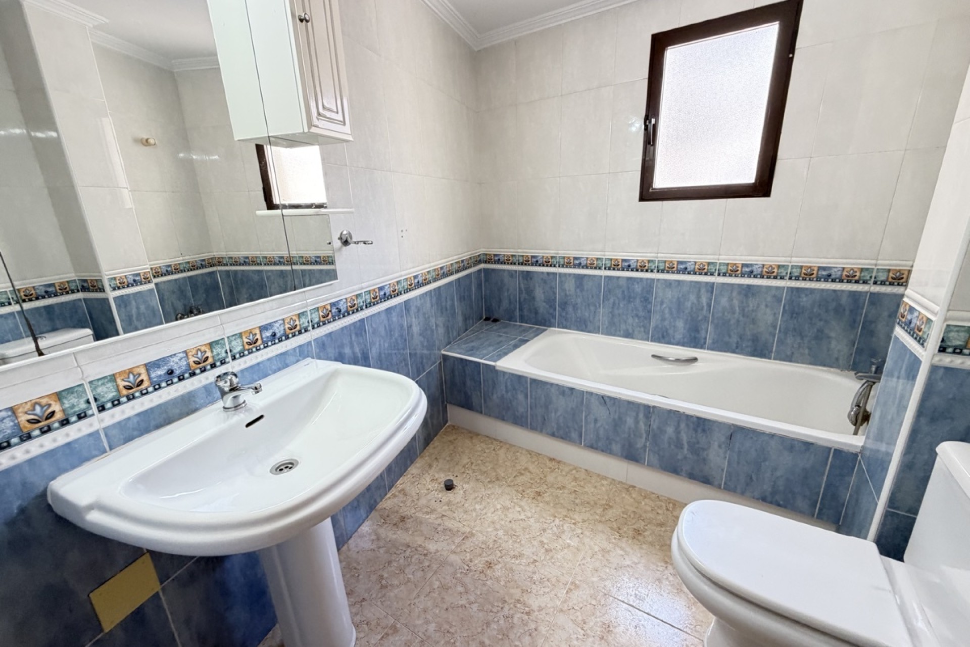 Sprzedaż - Apartament / Mieszkanie -
San Miguel de Salinas