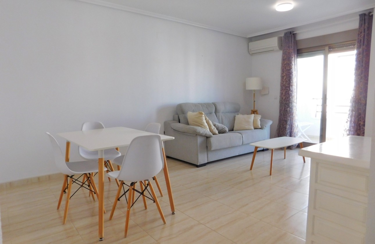 Sprzedaż - Apartament / Mieszkanie -
San Miguel de Salinas