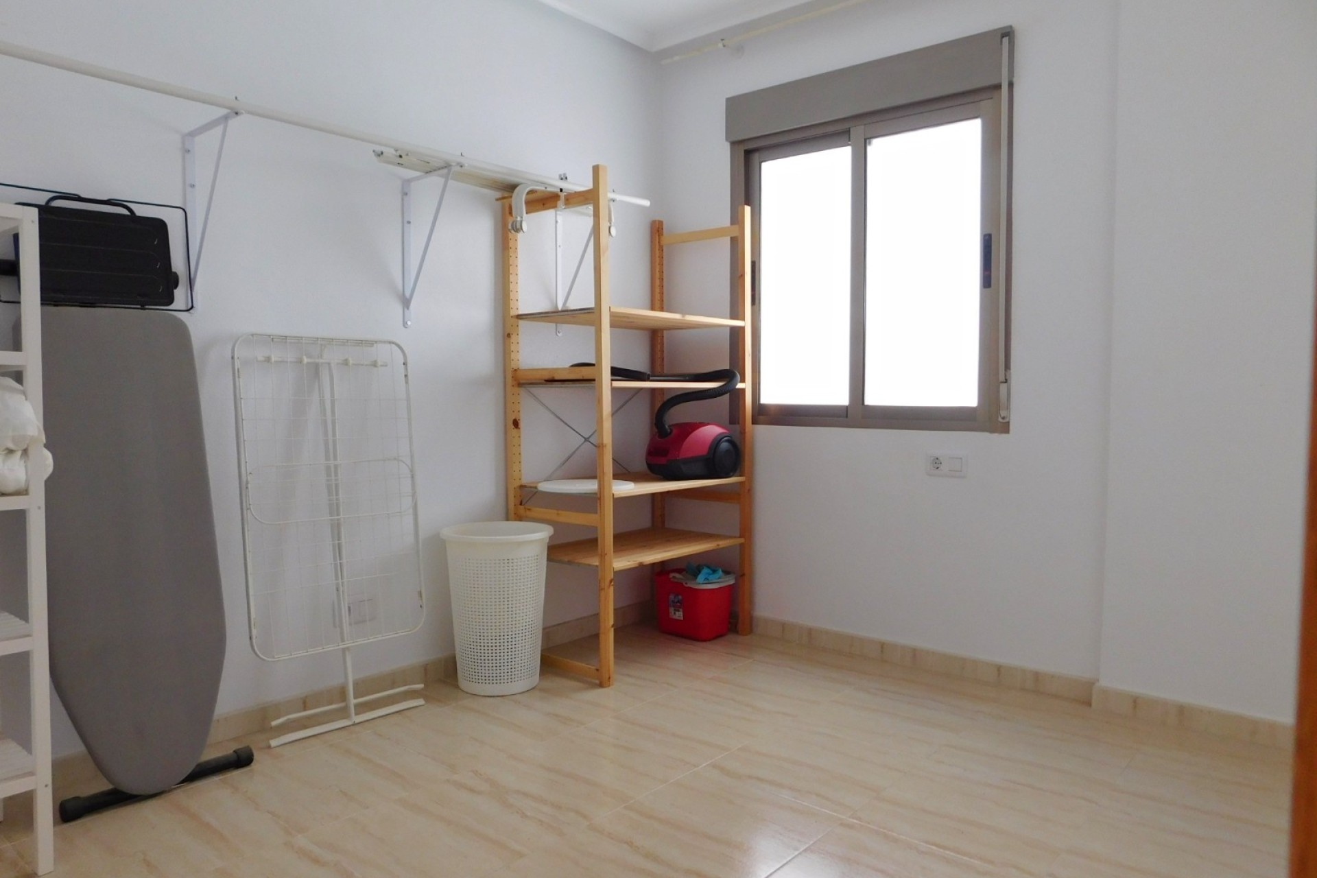 Sprzedaż - Apartament / Mieszkanie -
San Miguel de Salinas
