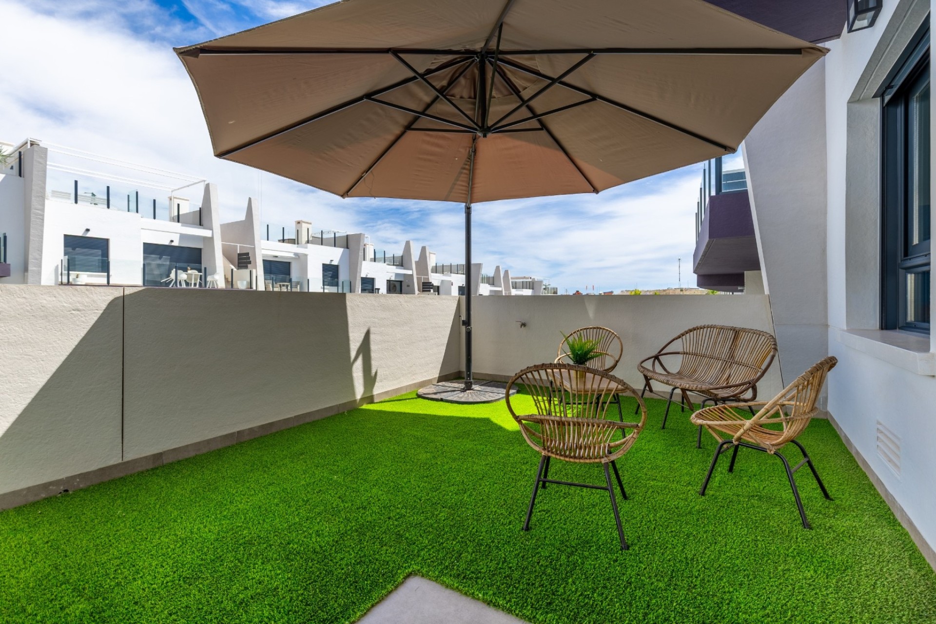 Sprzedaż - Apartament / Mieszkanie -
San Miguel de Salinas