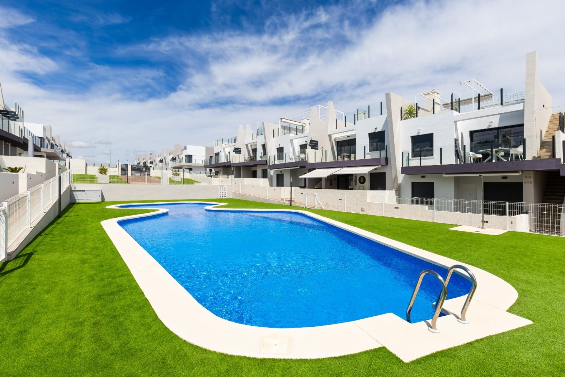 Sprzedaż - Apartament / Mieszkanie -
San Miguel de Salinas