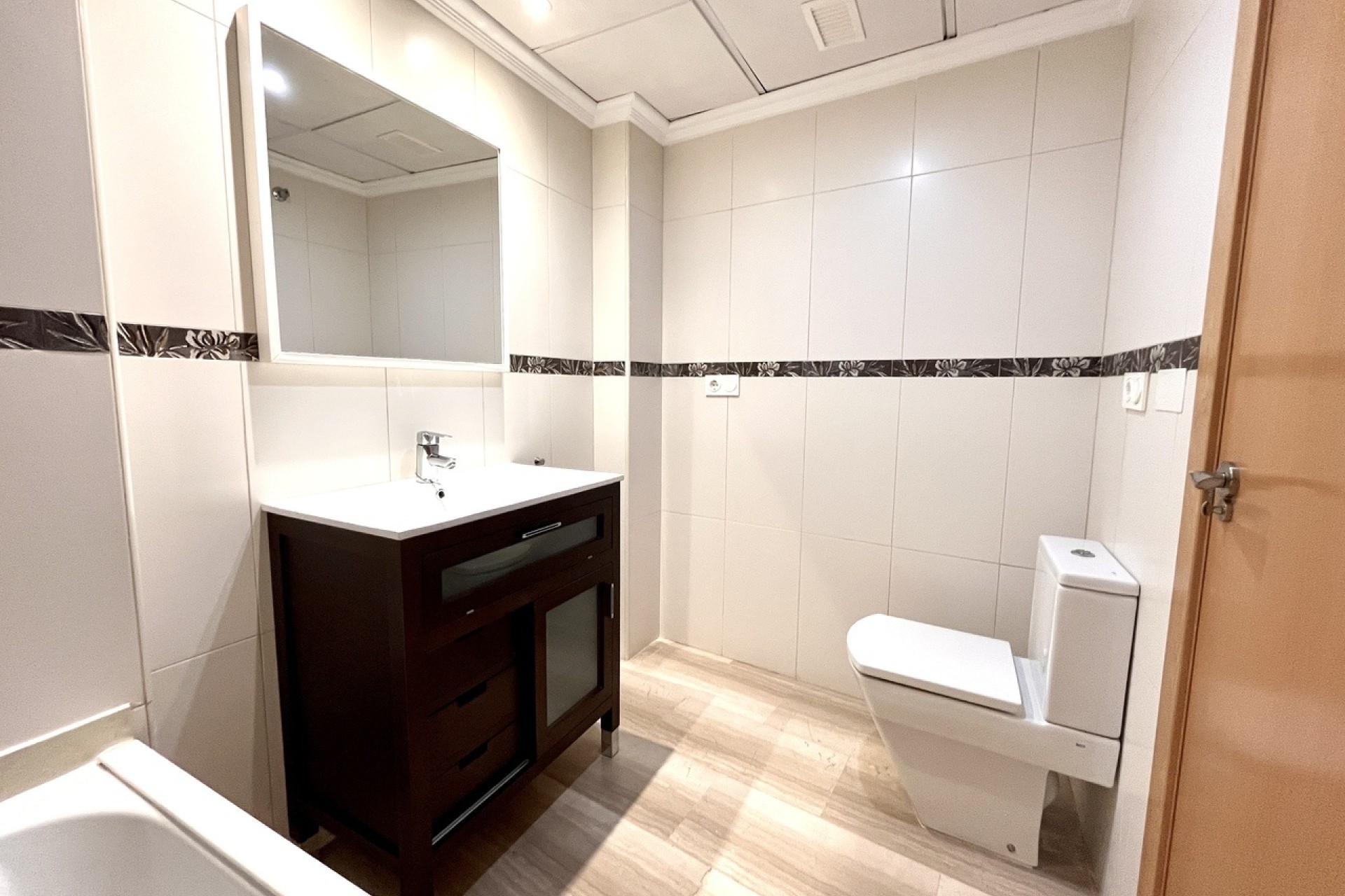Sprzedaż - Apartament / Mieszkanie -
Santa Pola - Costa Blanca