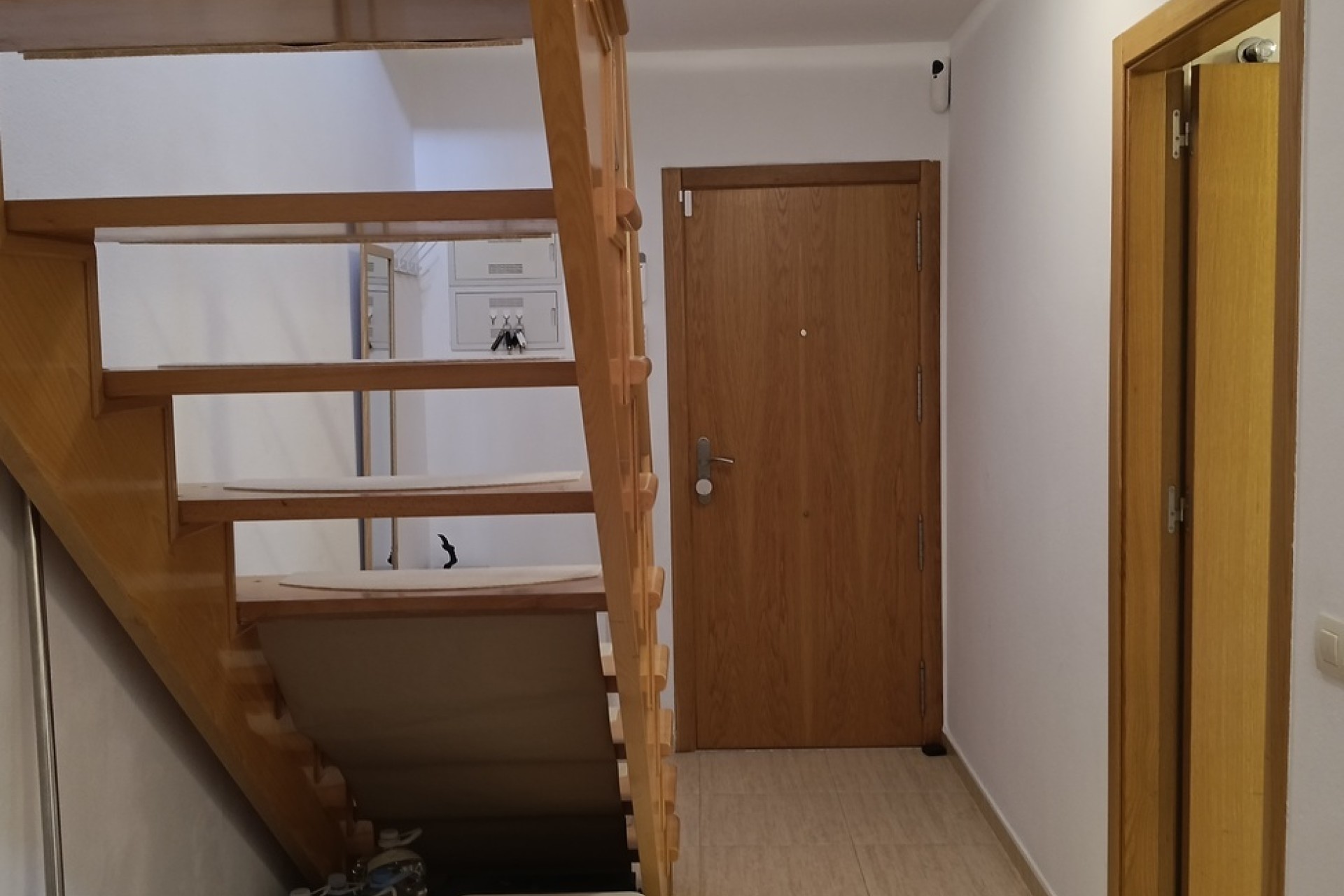 Sprzedaż - Apartament / Mieszkanie -
Sucina - Inland