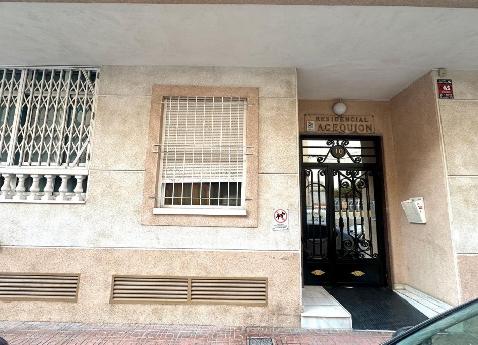 Sprzedaż - Apartament mieszkanie -
Torrevieja - Acequion