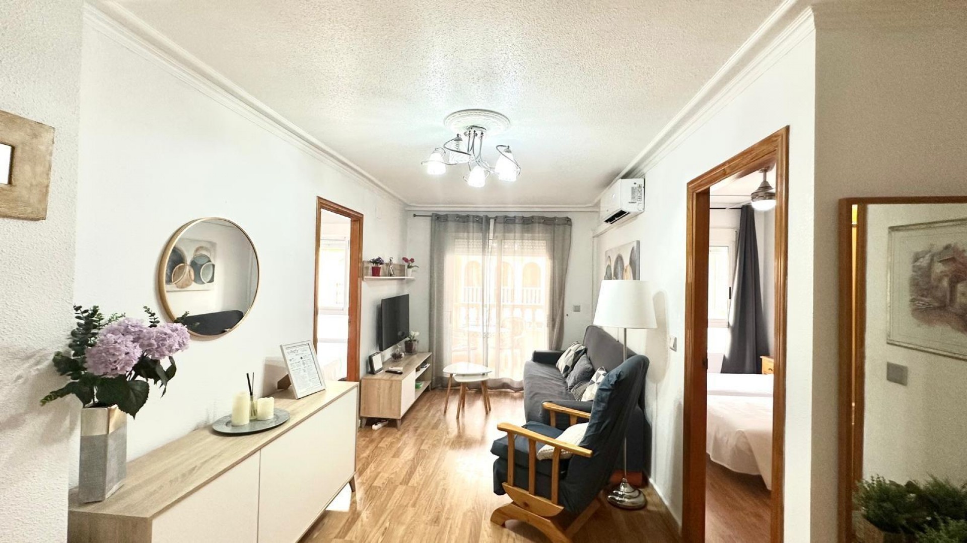 Sprzedaż - Apartament mieszkanie -
Torrevieja - Acequion