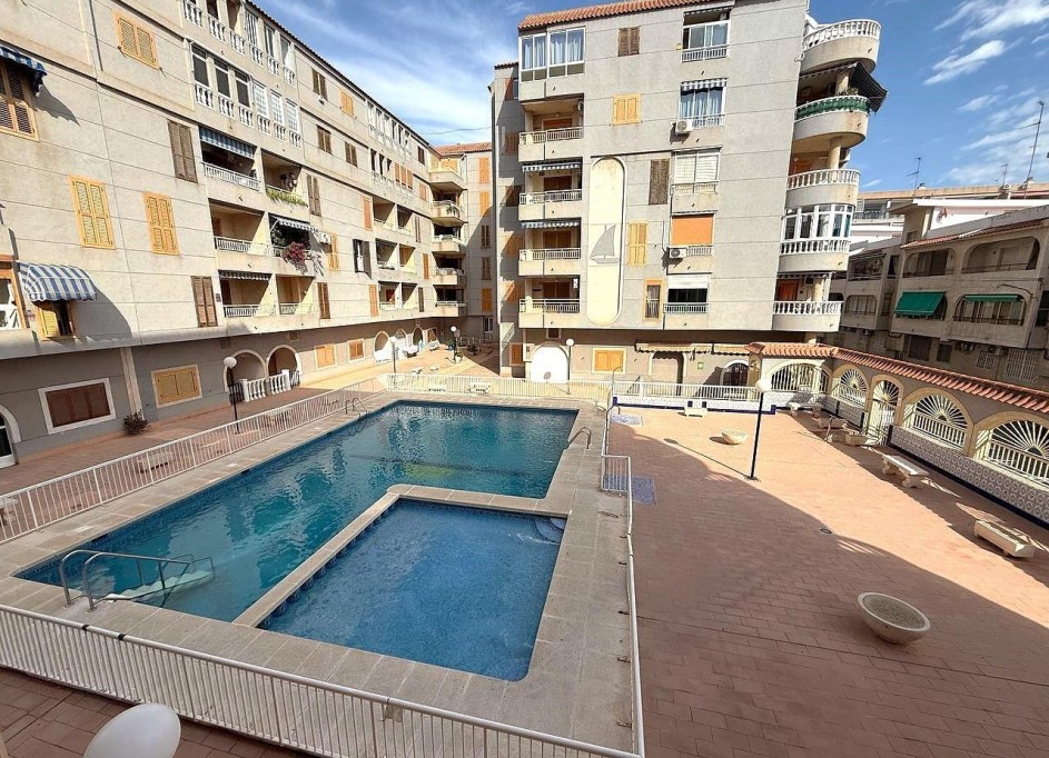 Sprzedaż - Apartament mieszkanie -
Torrevieja - Acequion