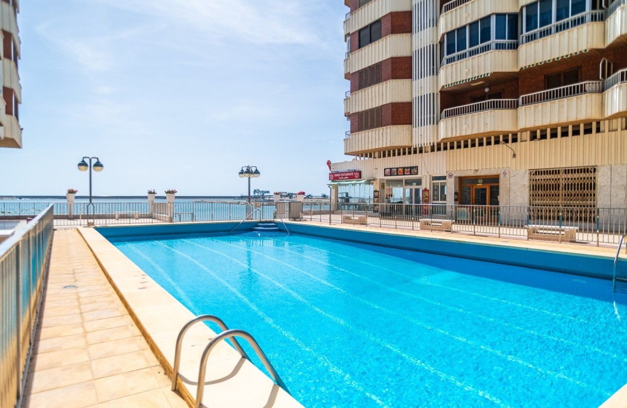 Sprzedaż - Apartament / Mieszkanie -
Torrevieja - Acequion
