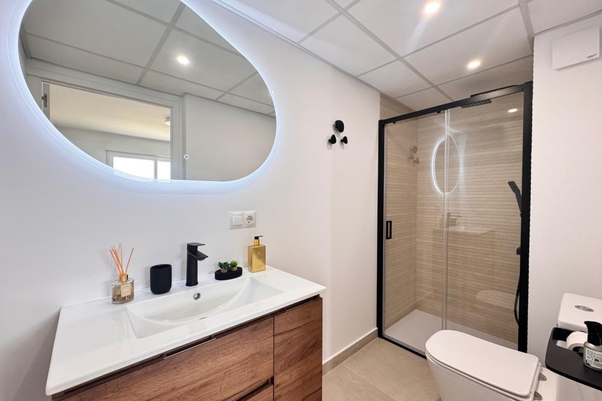 Sprzedaż - Apartament / Mieszkanie -
Torrevieja - Acequion