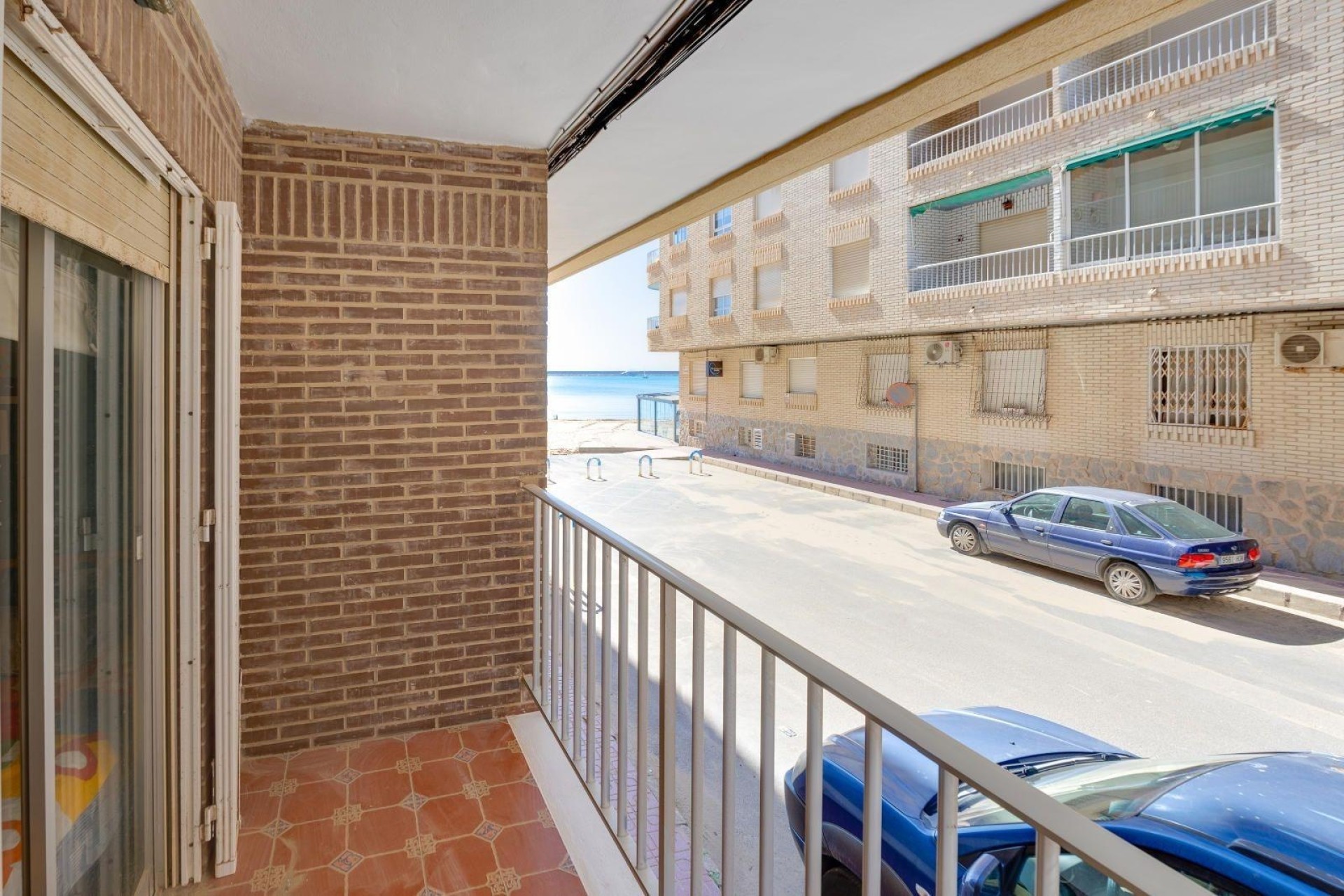 Sprzedaż - Apartament / Mieszkanie -
Torrevieja - Acequion