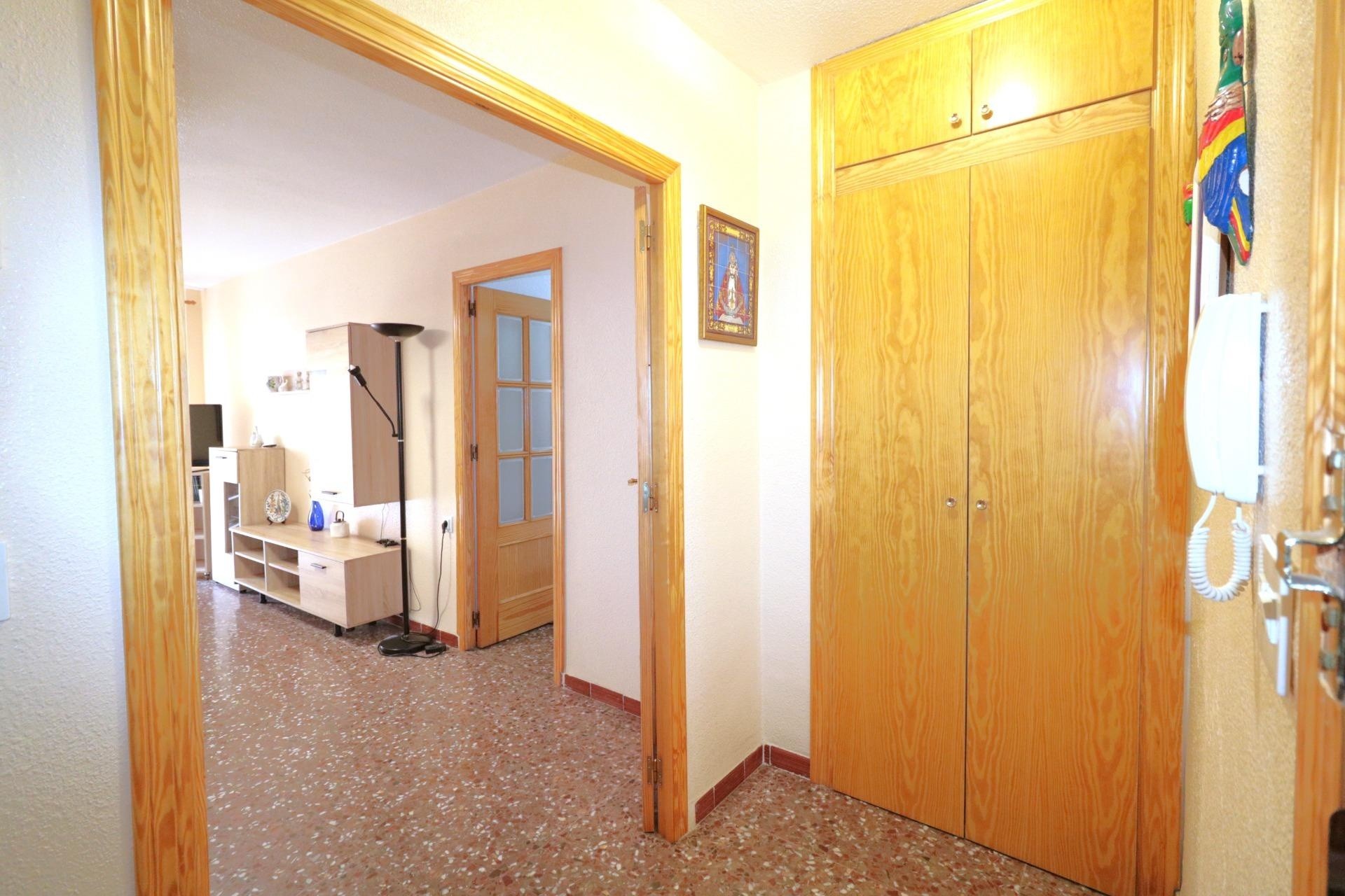 Sprzedaż - Apartament / Mieszkanie -
Torrevieja - Acequion