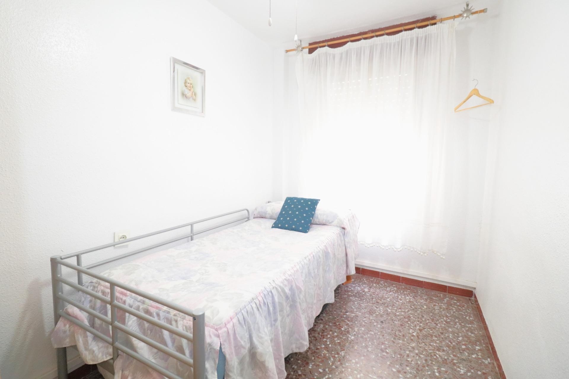 Sprzedaż - Apartament / Mieszkanie -
Torrevieja - Acequion