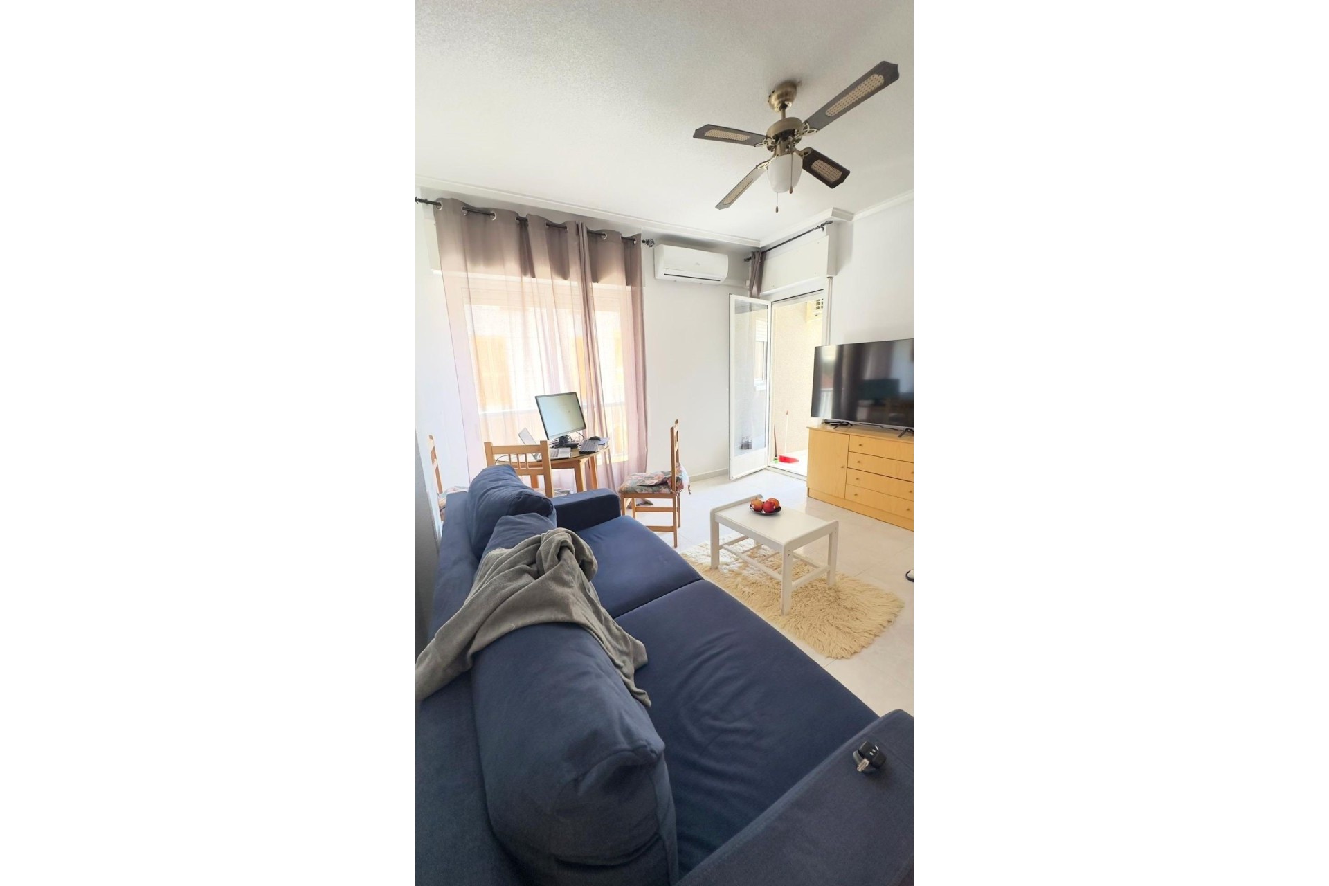 Sprzedaż - Apartament / Mieszkanie -
Torrevieja - Acequion