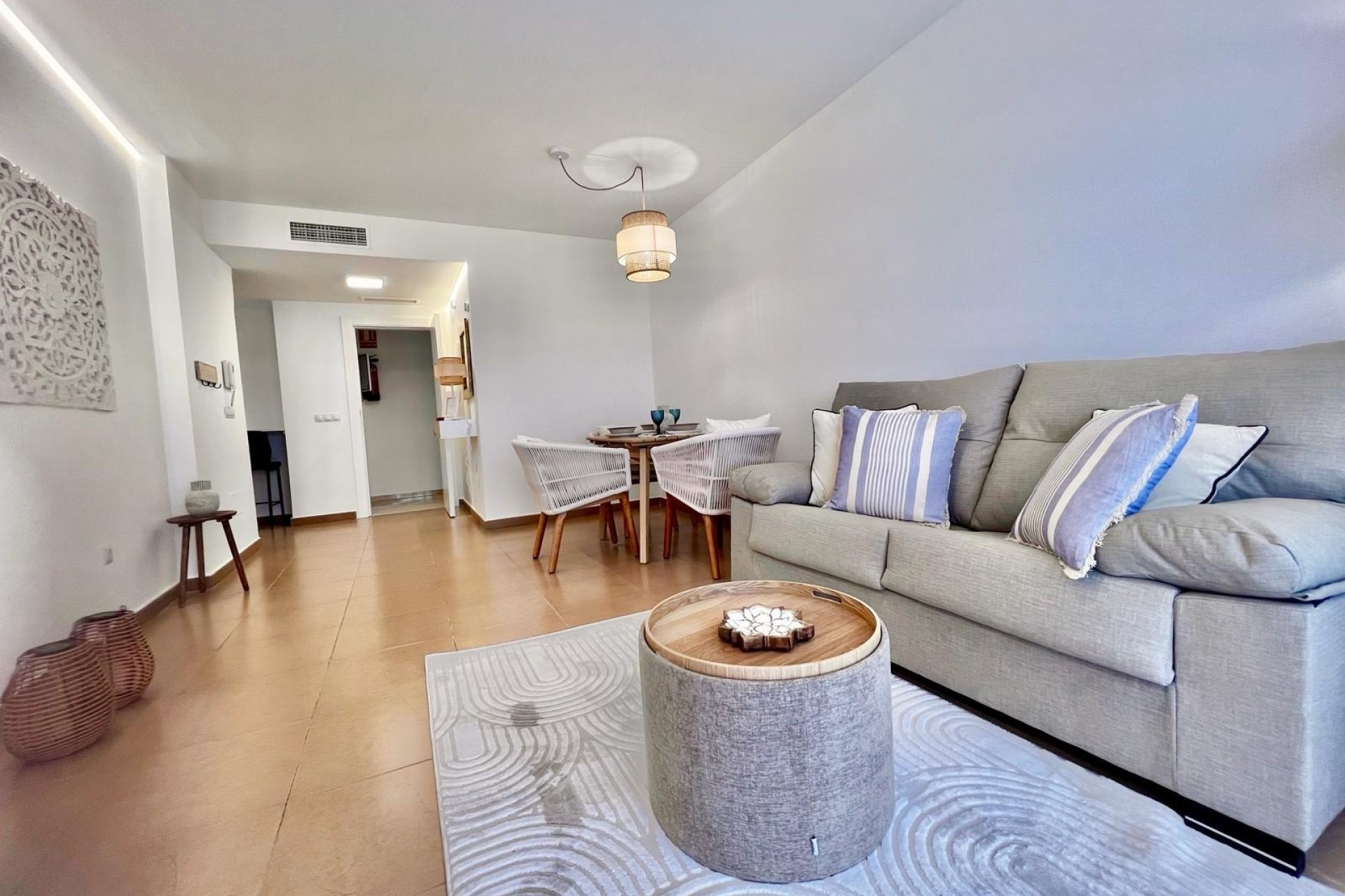Sprzedaż - Apartament / Mieszkanie -
Torrevieja - Acequion