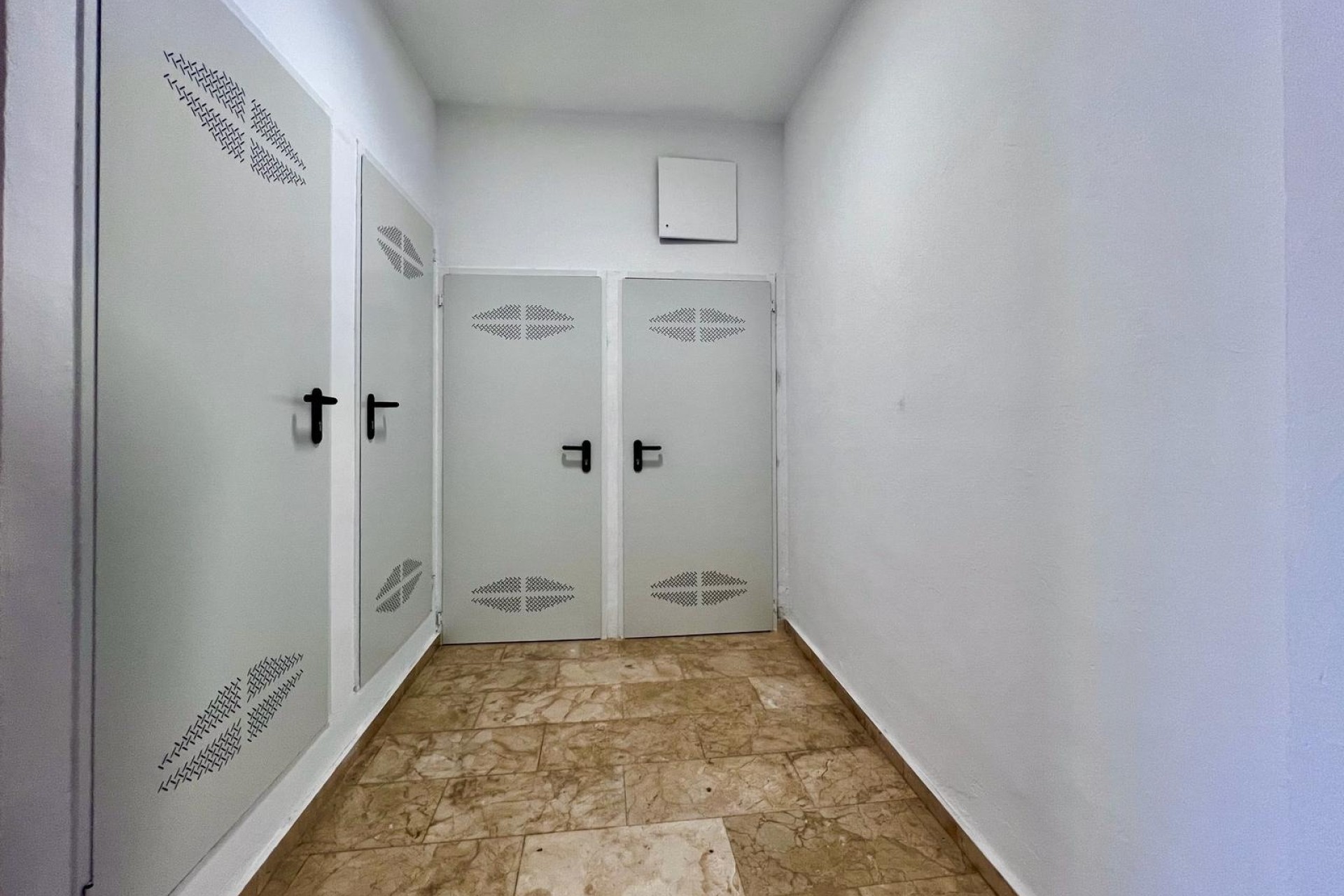 Sprzedaż - Apartament / Mieszkanie -
Torrevieja - Acequion
