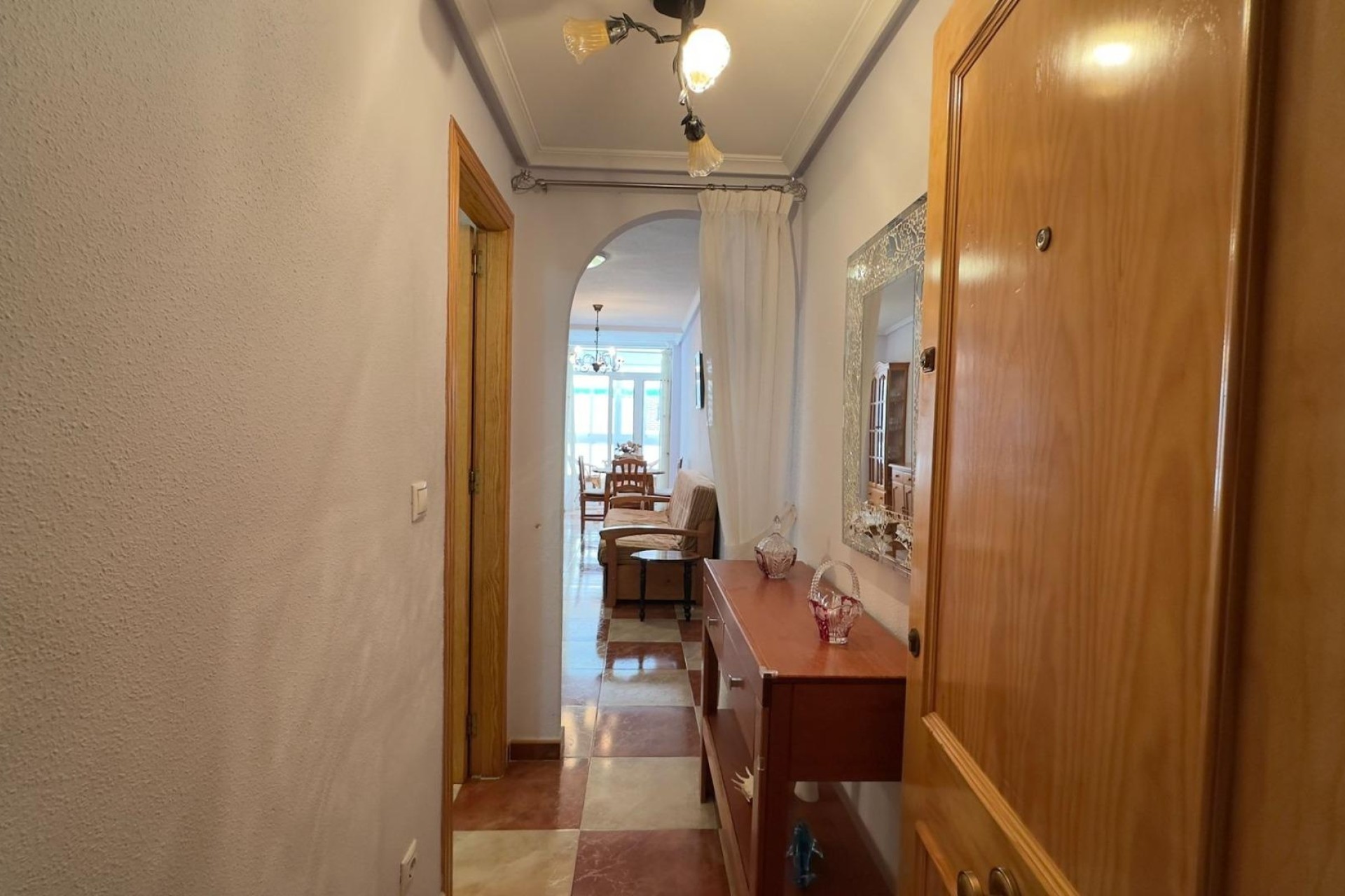 Sprzedaż - Apartament / Mieszkanie -
Torrevieja - Acequion