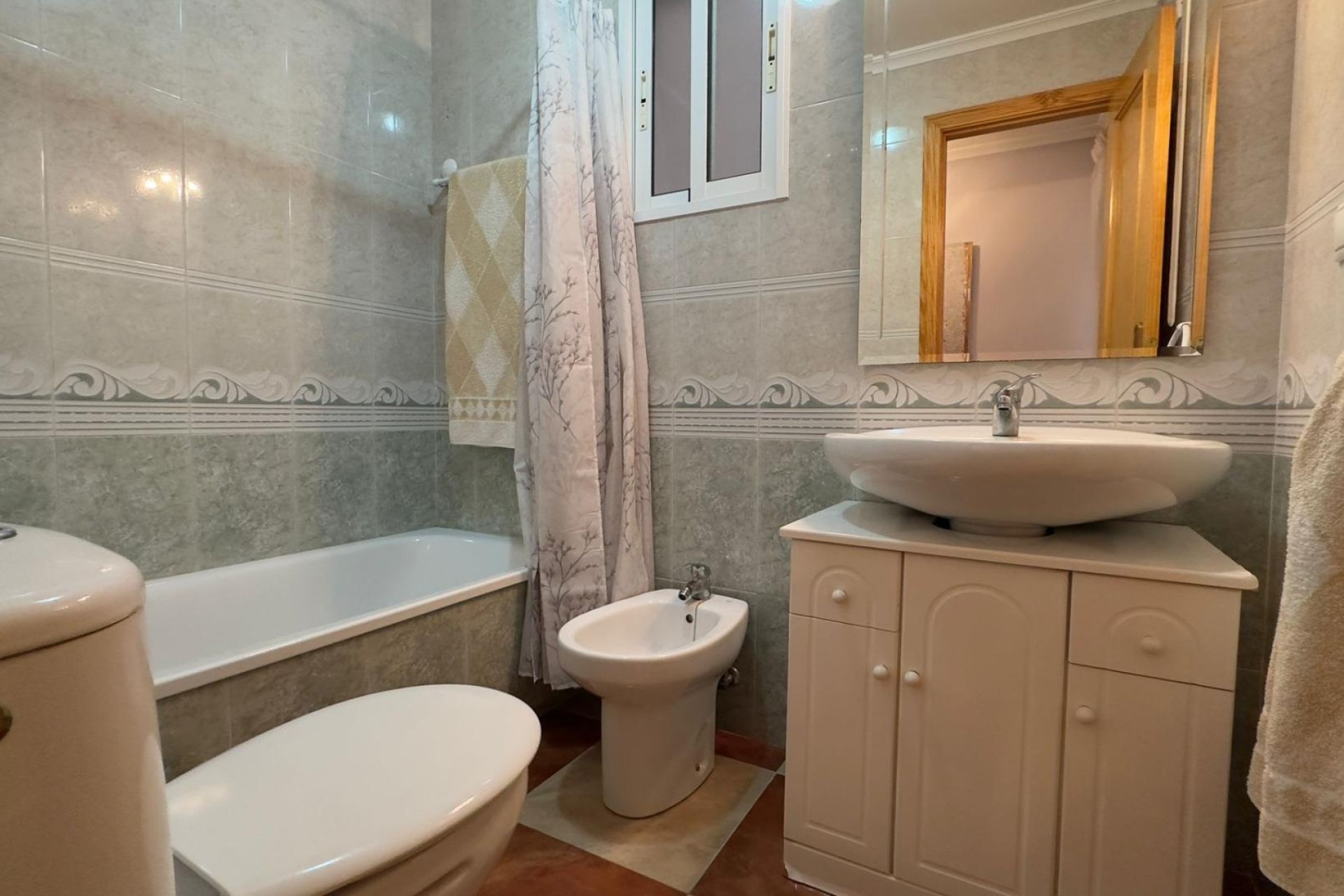 Sprzedaż - Apartament / Mieszkanie -
Torrevieja - Acequion