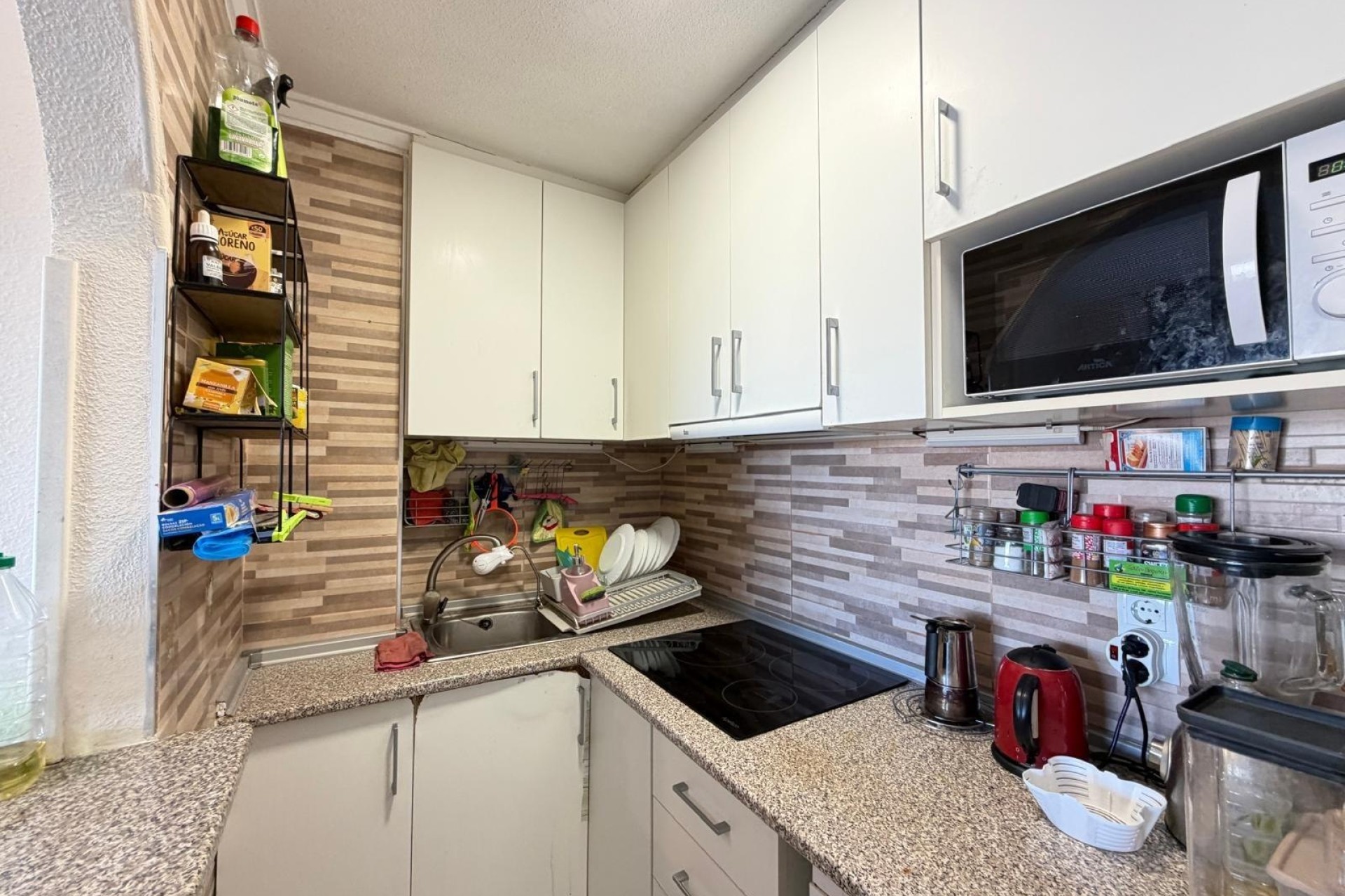 Sprzedaż - Apartament / Mieszkanie -
Torrevieja - Acequion