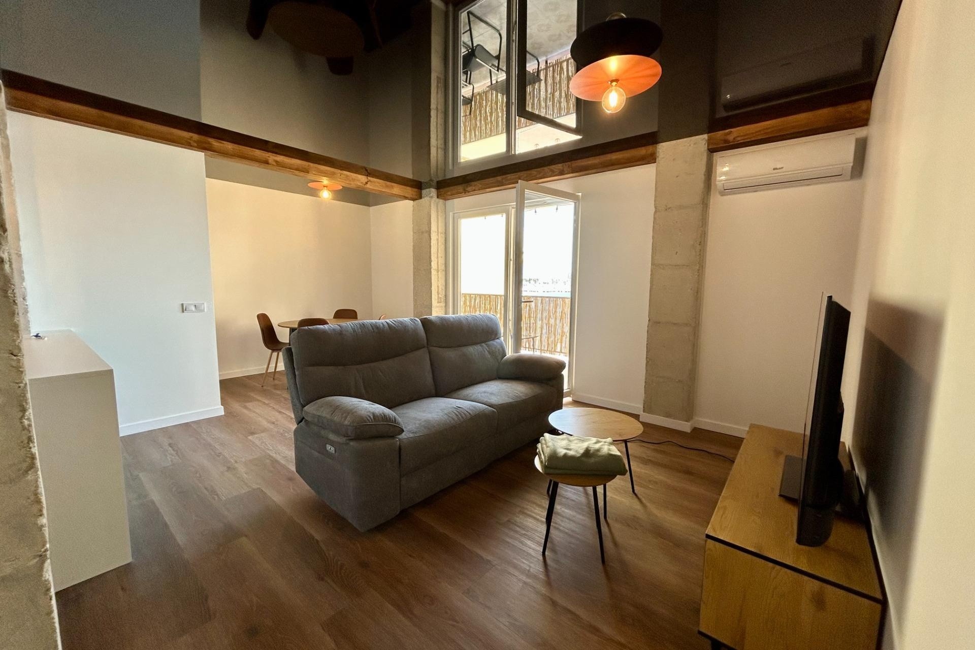 Sprzedaż - Apartament / Mieszkanie -
Torrevieja - Acequion