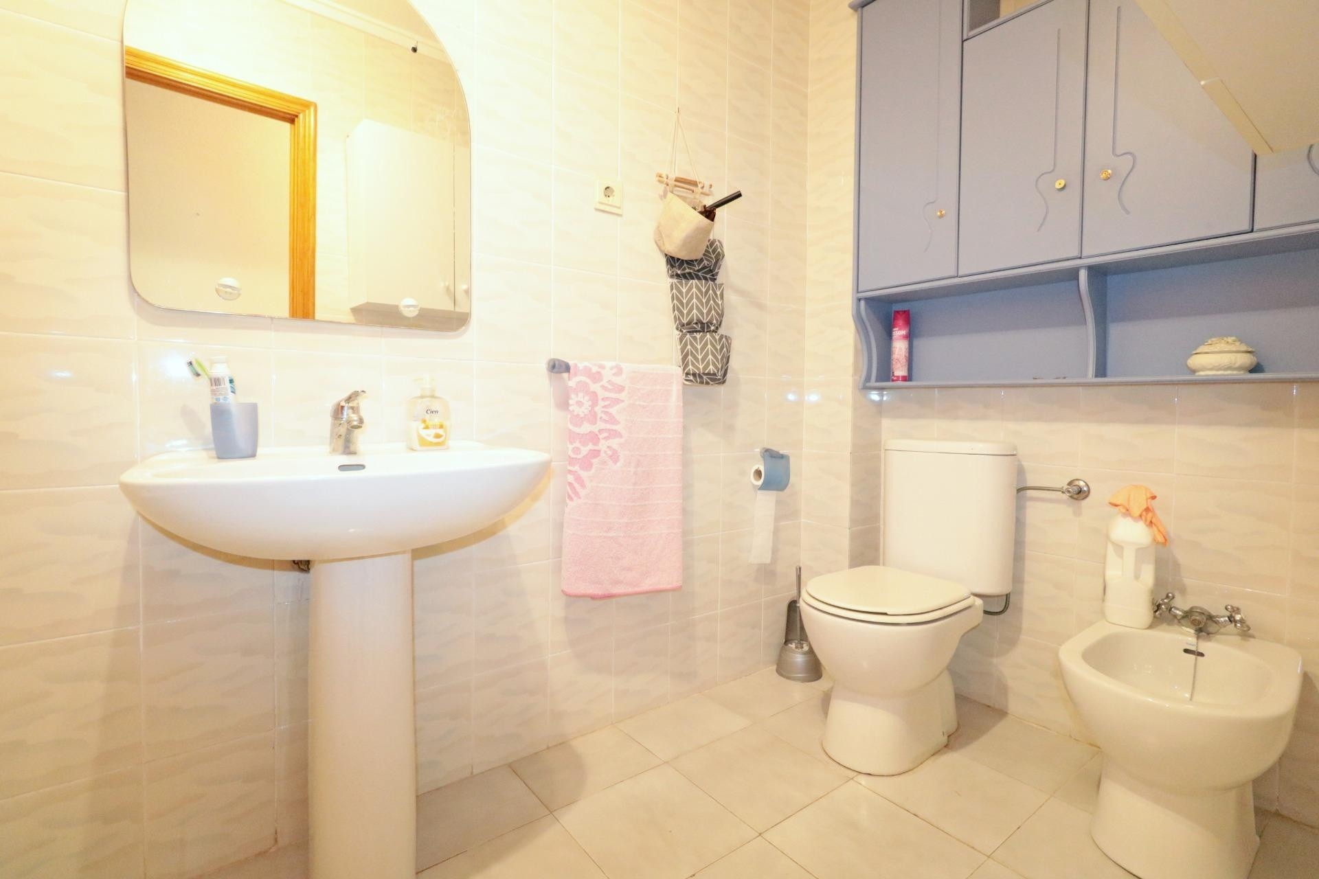 Sprzedaż - Apartament / Mieszkanie -
Torrevieja - Acequion