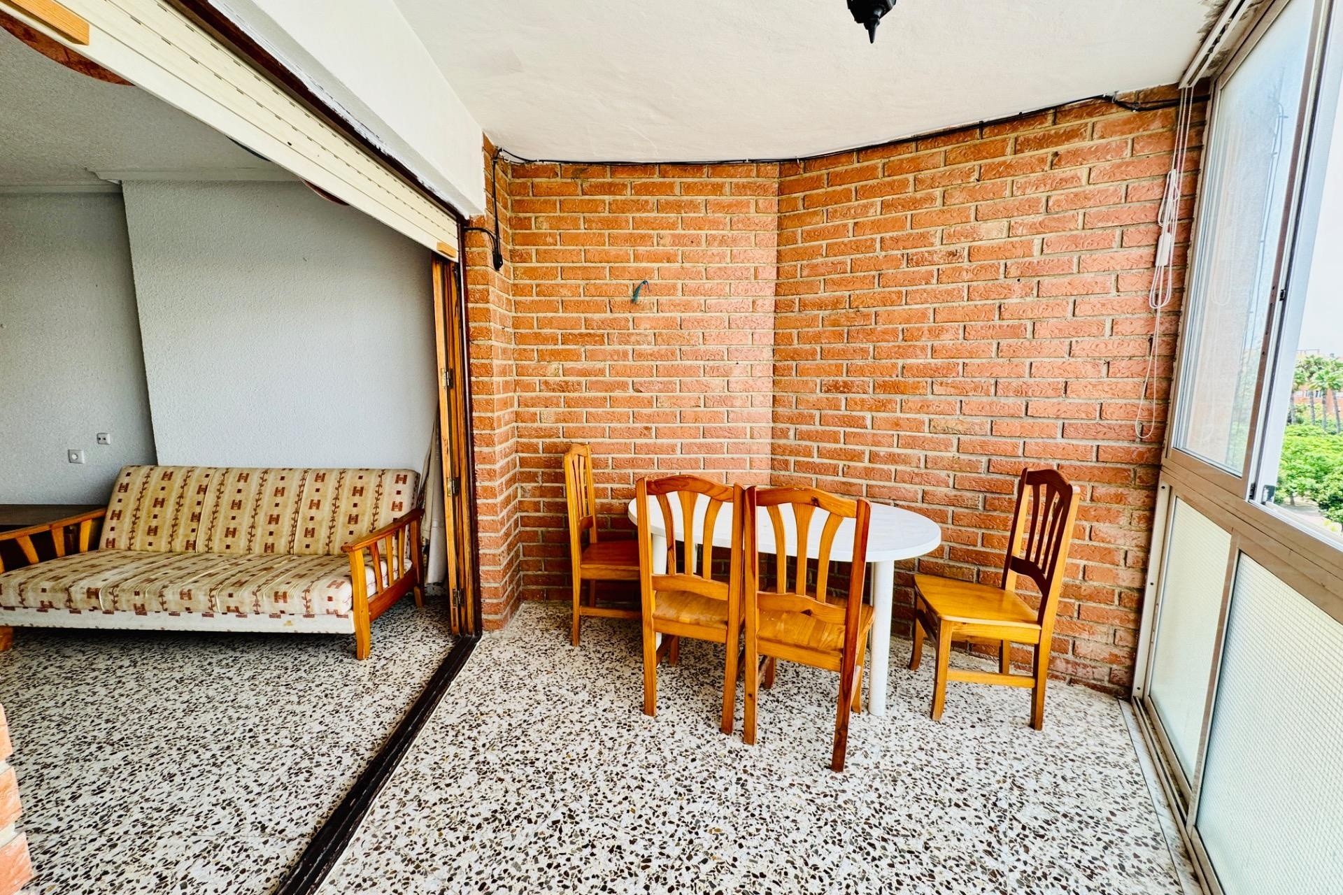 Sprzedaż - Apartament / Mieszkanie -
Torrevieja - Acequion