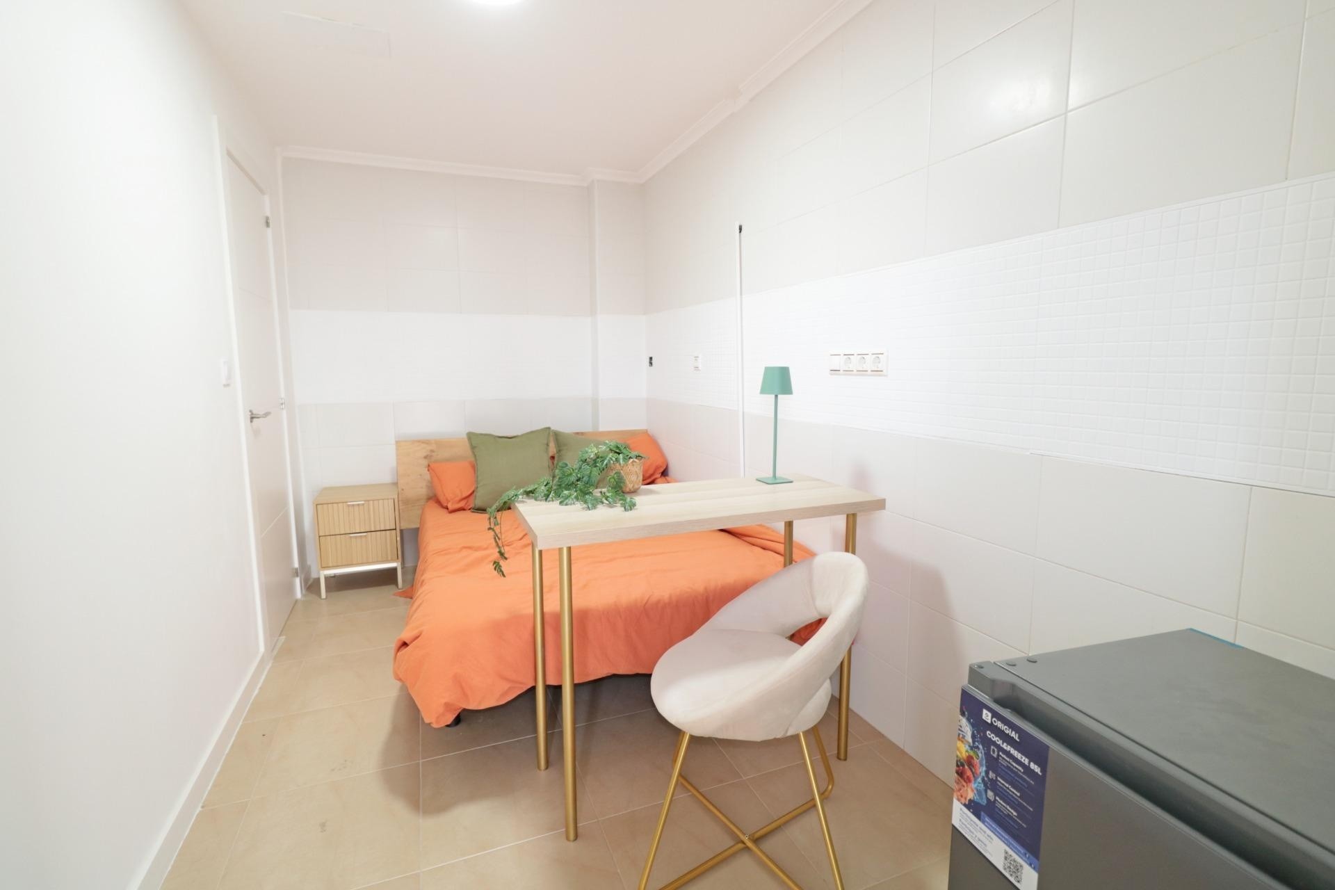 Sprzedaż - Apartament / Mieszkanie -
Torrevieja - Acequion