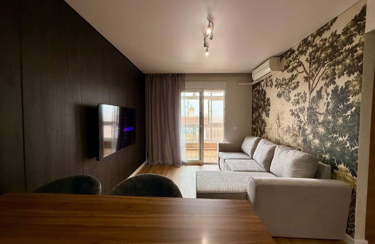 Sprzedaż - Apartament / Mieszkanie -
Torrevieja - Acequion