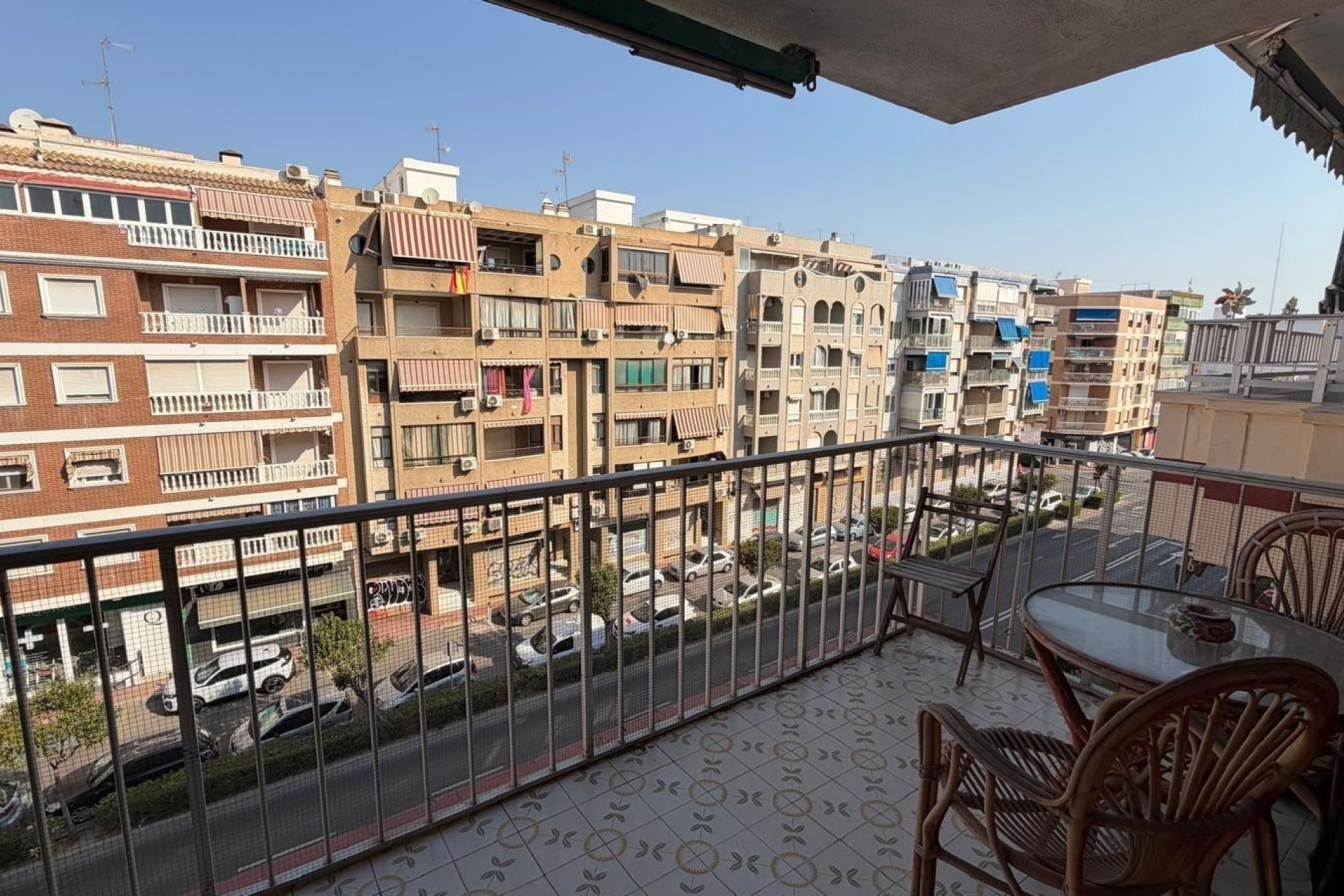 Sprzedaż - Apartament / Mieszkanie -
Torrevieja - Acequion