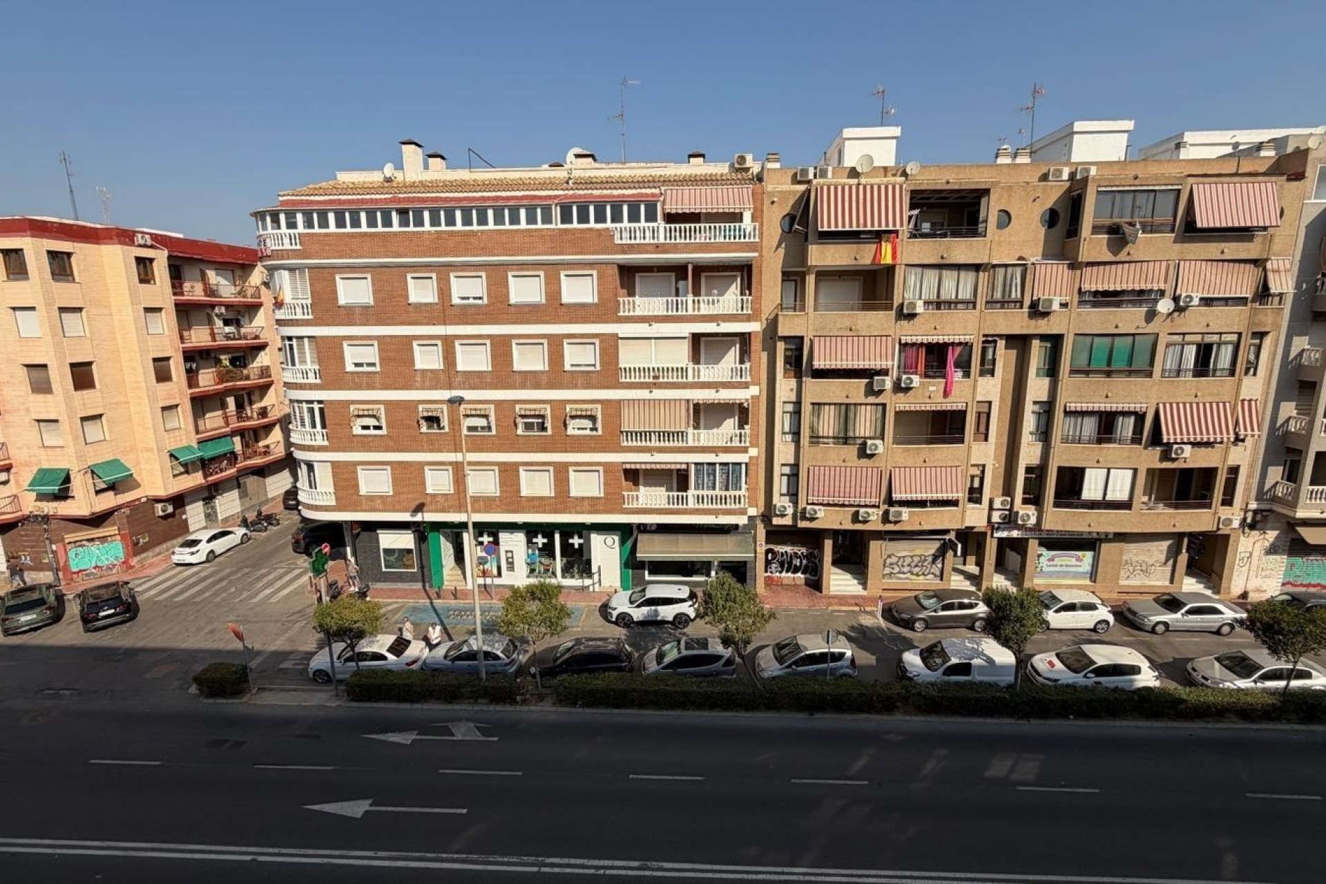 Sprzedaż - Apartament / Mieszkanie -
Torrevieja - Acequion
